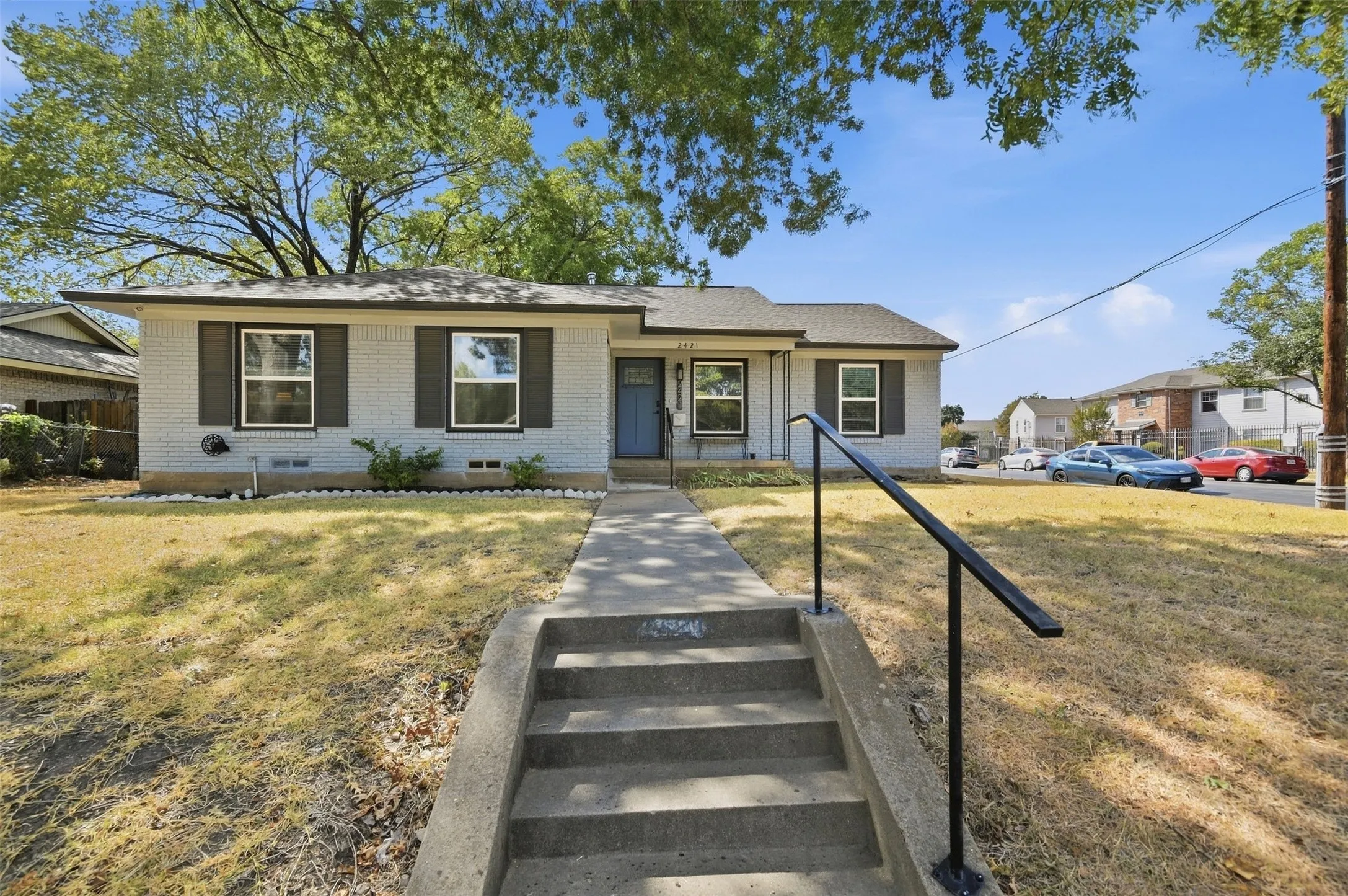 Single Family Residence For Sale in Dallas County , 2421 Hillburn Drive, Dallas, Texas 75227, 4 Bedroom, 3 Bathroom, 2 Garage spaces, 2,238 Sqft, built in 1953, mls#21389983, Real Estate Agent in Dallas, Homes For Sale in Dallas county, Homes For Sale in Dallas, Realtor in Dallas Texas, Real Estate Brokerage Independent Realty Texas, Luminita Cordes Realtor