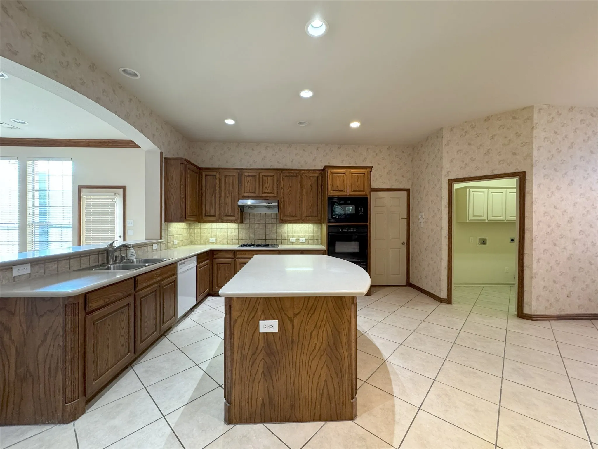 Single Family Residence For Rent in Collin County , 4112 Hearthlight Court, Plano, Texas 75024, 4 Bedroom, 4 Bathroom, 2 Garage spaces, 3,732 Sqft, built in 2002, mls#21389986, Real Estate Agent in Plano, Homes For Rent in Collin county, Homes For Rent in Plano, Realtor in Plano Texas, Real Estate Brokerage Independent Realty Texas, Luminita Cordes Realtor