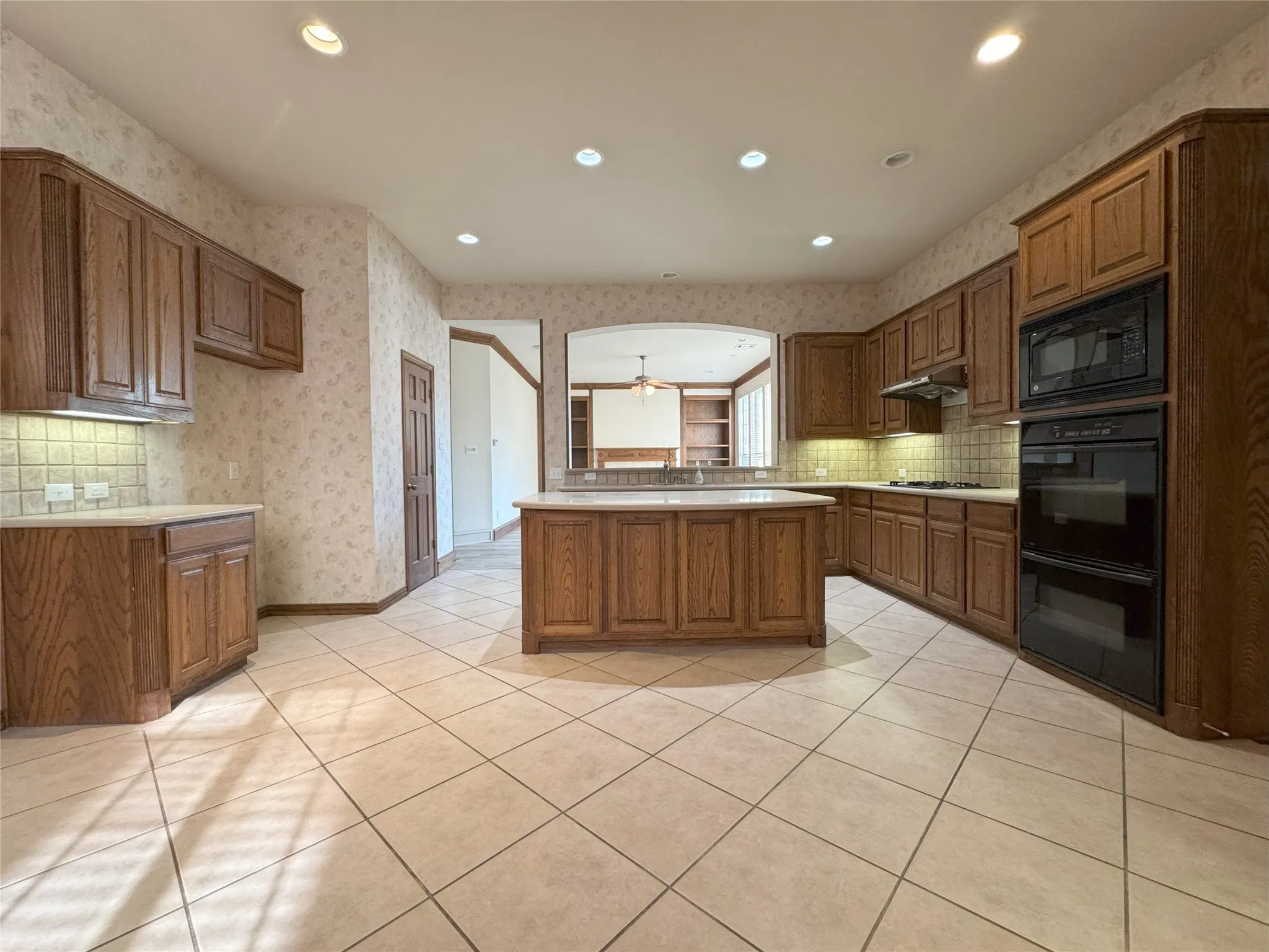 Single Family Residence For Rent in Collin County , 4112 Hearthlight Court, Plano, Texas 75024, 4 Bedroom, 4 Bathroom, 2 Garage spaces, 3,732 Sqft, built in 2002, mls#21389986, Real Estate Agent in Plano, Homes For Rent in Collin county, Homes For Rent in Plano, Realtor in Plano Texas, Real Estate Brokerage Independent Realty Texas, Luminita Cordes Realtor