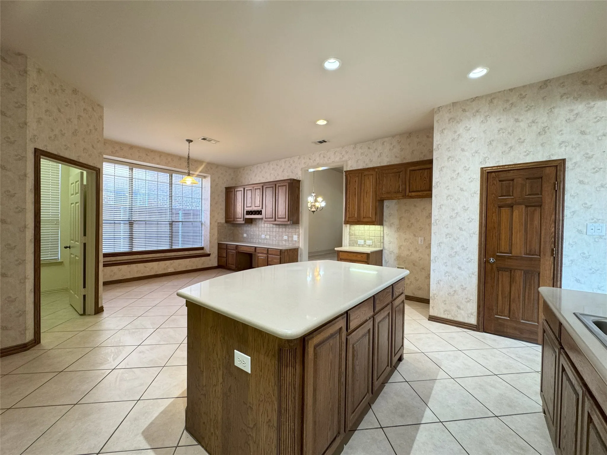 Single Family Residence For Rent in Collin County , 4112 Hearthlight Court, Plano, Texas 75024, 4 Bedroom, 4 Bathroom, 2 Garage spaces, 3,732 Sqft, built in 2002, mls#21389986, Real Estate Agent in Plano, Homes For Rent in Collin county, Homes For Rent in Plano, Realtor in Plano Texas, Real Estate Brokerage Independent Realty Texas, Luminita Cordes Realtor
