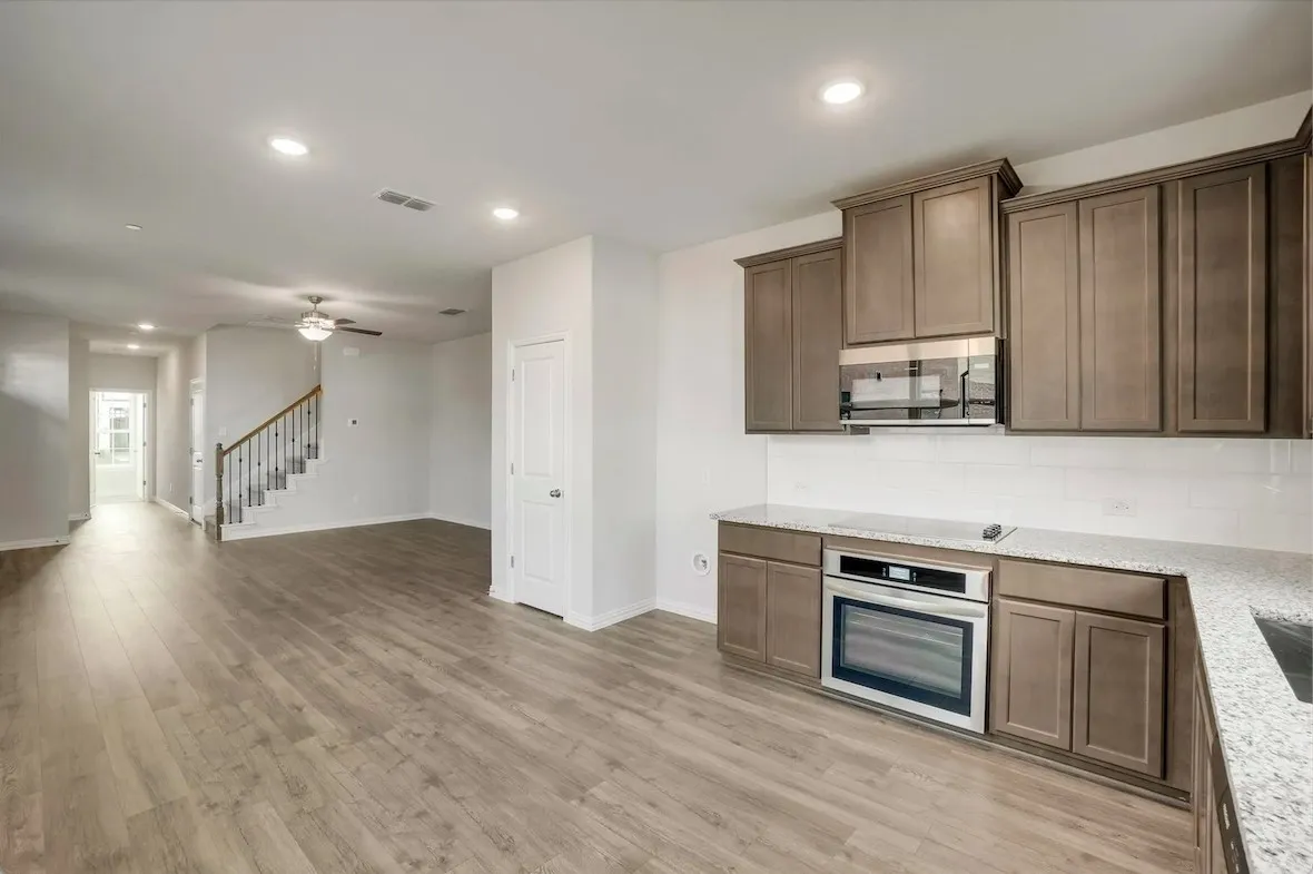 Townhouse For Rent in Denton County , 1127 Rusk Way, Lewisville, Texas 75077, 4 Bedroom, 3 Bathroom, 2 Garage spaces, 2,097 Sqft, built in 2022, mls#21389971, Real Estate Agent in Lewisville, Homes For Rent in Denton county, Homes For Rent in Lewisville, Realtor in Lewisville Texas, Real Estate Brokerage Independent Realty Texas, Luminita Cordes Realtor