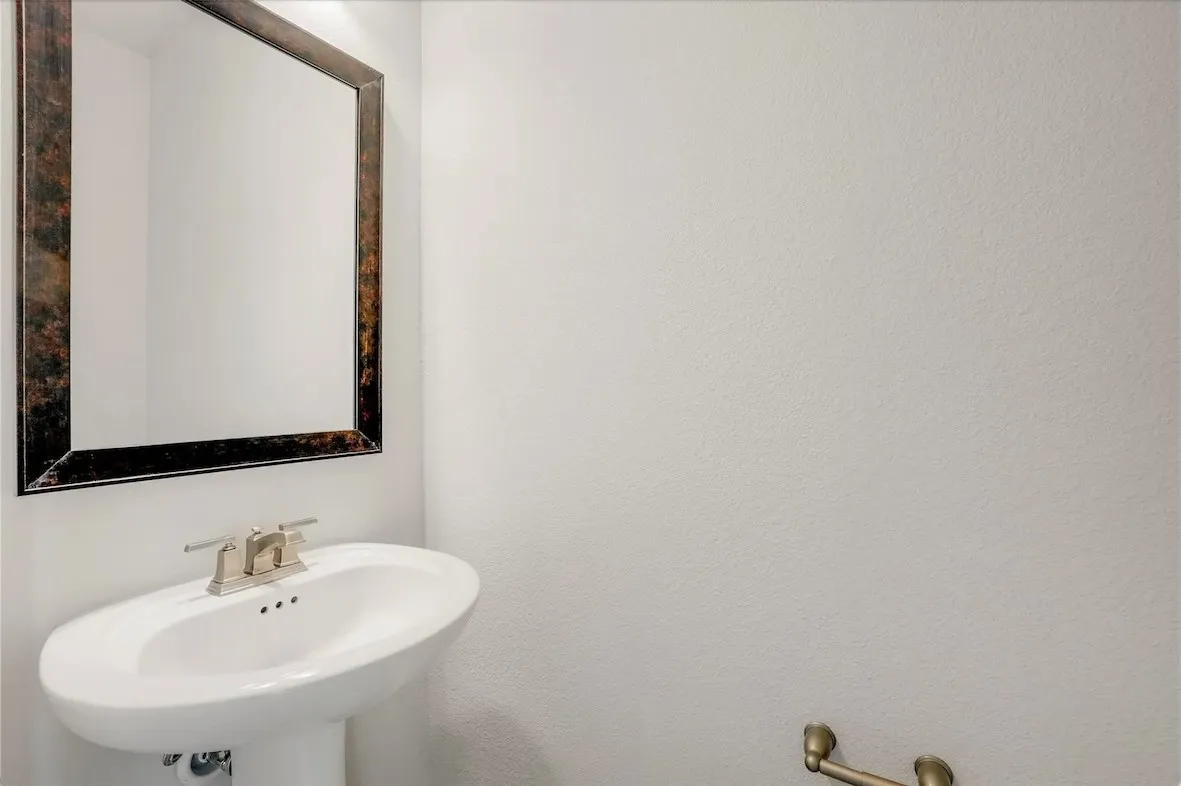 Townhouse For Rent in Denton County , 1127 Rusk Way, Lewisville, Texas 75077, 4 Bedroom, 3 Bathroom, 2 Garage spaces, 2,097 Sqft, built in 2022, mls#21389971, Real Estate Agent in Lewisville, Homes For Rent in Denton county, Homes For Rent in Lewisville, Realtor in Lewisville Texas, Real Estate Brokerage Independent Realty Texas, Luminita Cordes Realtor