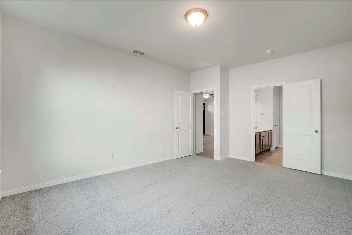 Townhouse For Rent in Denton County , 1127 Rusk Way, Lewisville, Texas 75077, 4 Bedroom, 3 Bathroom, 2 Garage spaces, 2,097 Sqft, built in 2022, mls#21389971, Real Estate Agent in Lewisville, Homes For Rent in Denton county, Homes For Rent in Lewisville, Realtor in Lewisville Texas, Real Estate Brokerage Independent Realty Texas, Luminita Cordes Realtor