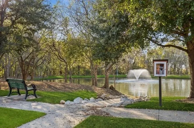 Single Family Residence For Sale in Collin County , 14019 Alden Lane, Frisco, Texas 75035, 5 Bedroom, 4 Bathroom, 2 Garage spaces, 3,731 Sqft, built in 2010, mls#21389979, Real Estate Agent in Frisco, Homes For Sale in Collin county, Homes For Sale in Frisco, Realtor in Frisco Texas, Real Estate Brokerage Independent Realty Texas, Luminita Cordes Realtor