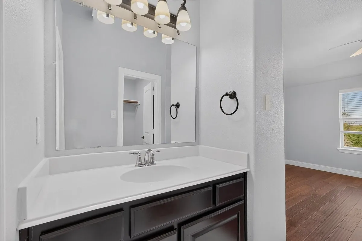 Single Family Residence For Sale in Collin County , 14019 Alden Lane, Frisco, Texas 75035, 5 Bedroom, 4 Bathroom, 2 Garage spaces, 3,731 Sqft, built in 2010, mls#21389979, Real Estate Agent in Frisco, Homes For Sale in Collin county, Homes For Sale in Frisco, Realtor in Frisco Texas, Real Estate Brokerage Independent Realty Texas, Luminita Cordes Realtor
