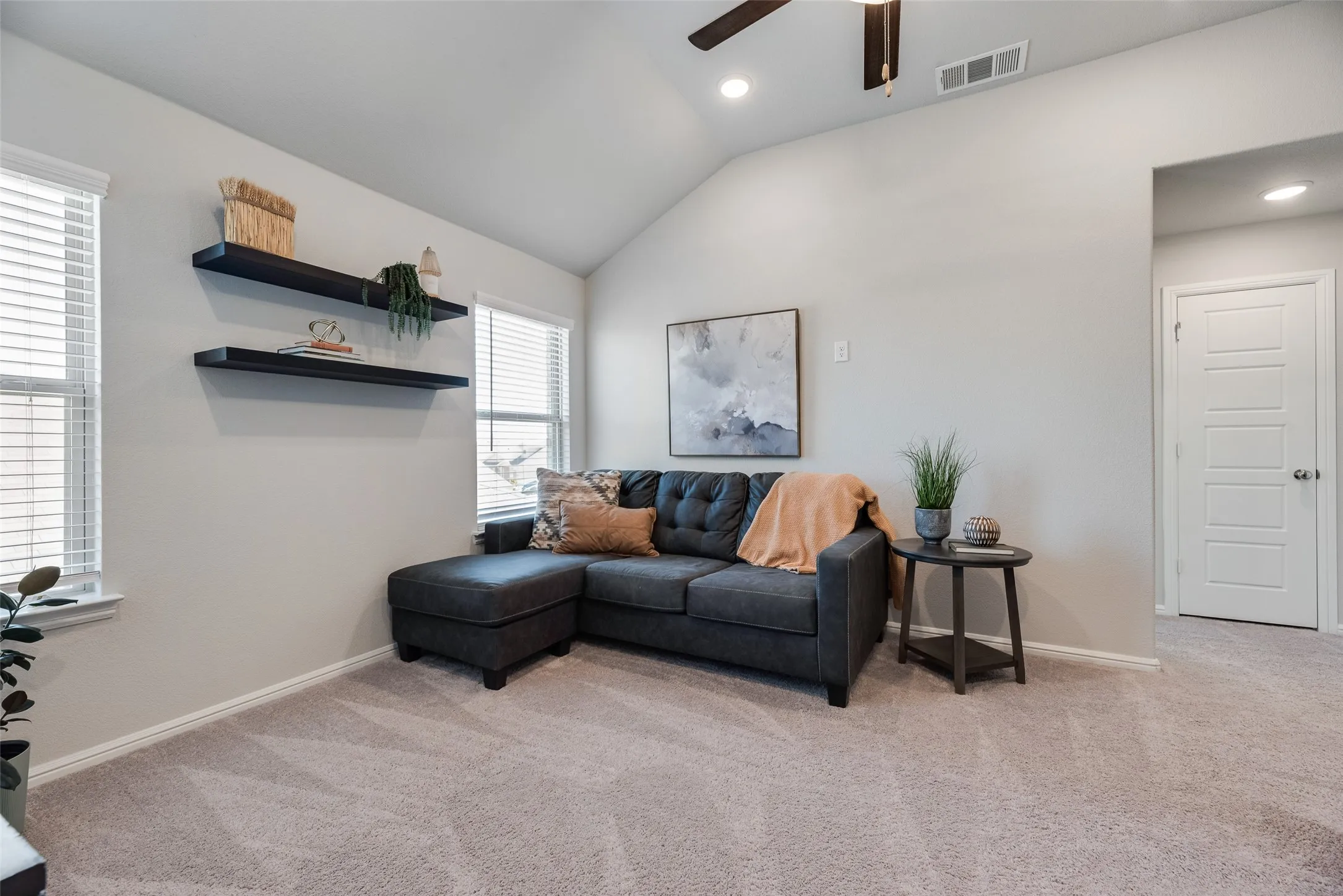 Single Family Residence For Sale in Denton County , 14137 Birch Farm Drive, Pilot Point, Texas 76258, 4 Bedroom, 3 Bathroom, 2 Garage spaces, 2,501 Sqft, built in 2022, mls#21385202, Real Estate Agent in Pilot Point, Homes For Sale in Denton county, Homes For Sale in Pilot Point, Realtor in Pilot Point Texas, Real Estate Brokerage Independent Realty Texas, Luminita Cordes Realtor