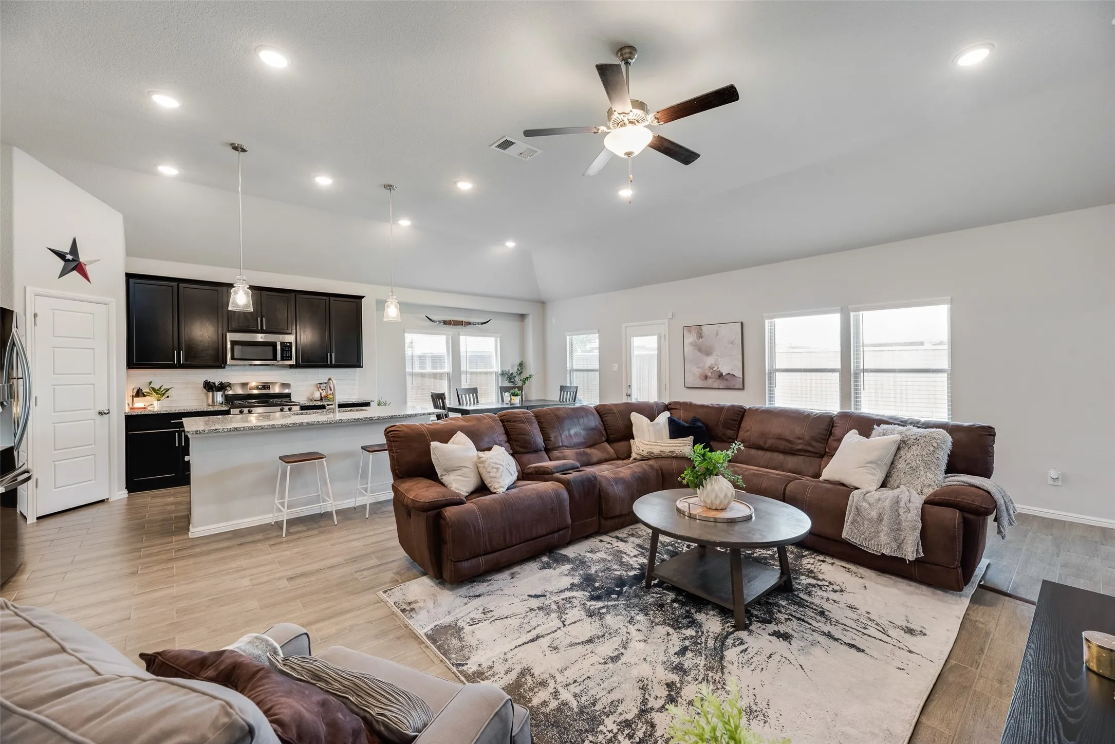 Single Family Residence For Sale in Denton County , 14137 Birch Farm Drive, Pilot Point, Texas 76258, 4 Bedroom, 3 Bathroom, 2 Garage spaces, 2,501 Sqft, built in 2022, mls#21385202, Real Estate Agent in Pilot Point, Homes For Sale in Denton county, Homes For Sale in Pilot Point, Realtor in Pilot Point Texas, Real Estate Brokerage Independent Realty Texas, Luminita Cordes Realtor
