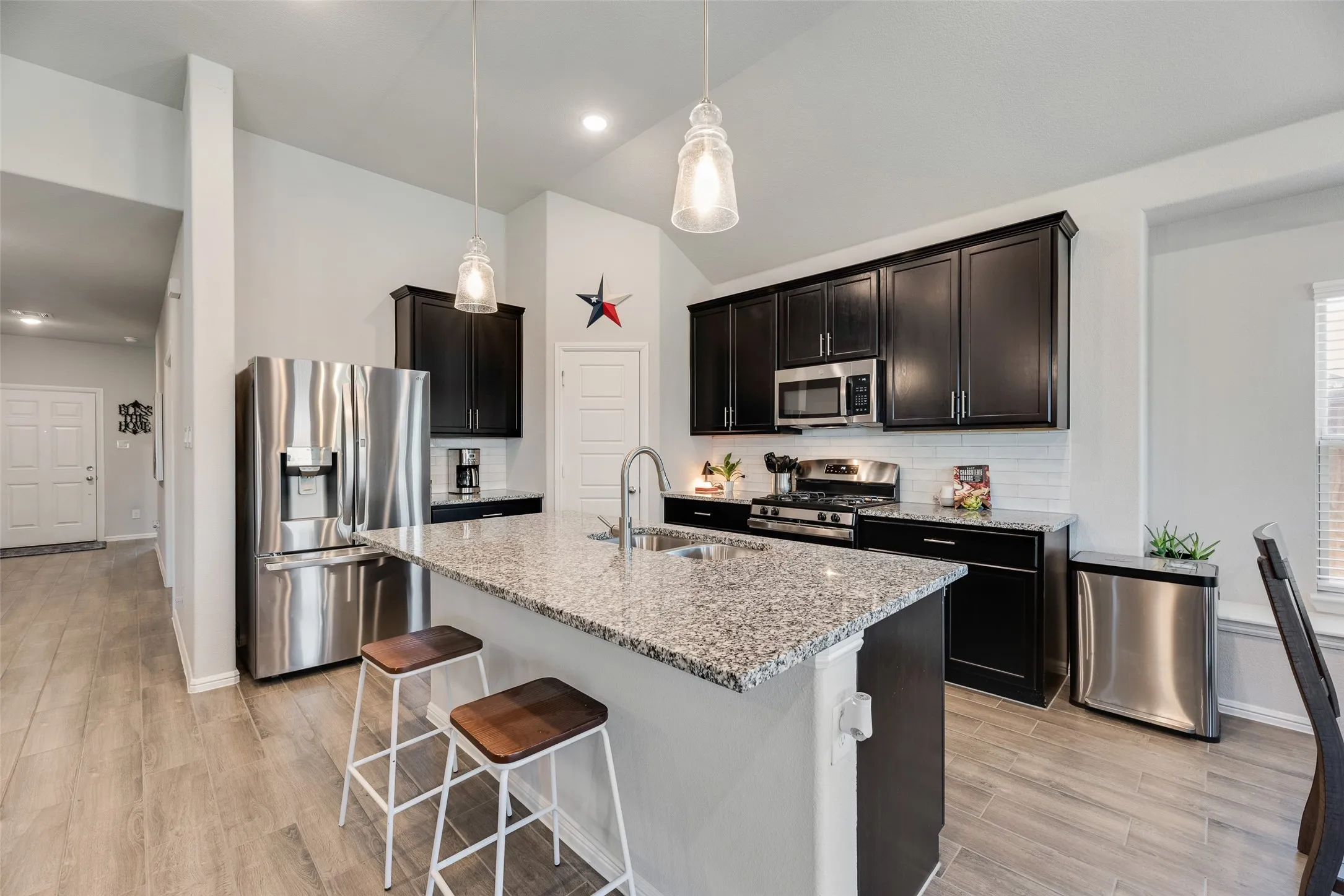 Single Family Residence For Sale in Denton County , 14137 Birch Farm Drive, Pilot Point, Texas 76258, 4 Bedroom, 3 Bathroom, 2 Garage spaces, 2,501 Sqft, built in 2022, mls#21385202, Real Estate Agent in Pilot Point, Homes For Sale in Denton county, Homes For Sale in Pilot Point, Realtor in Pilot Point Texas, Real Estate Brokerage Independent Realty Texas, Luminita Cordes Realtor