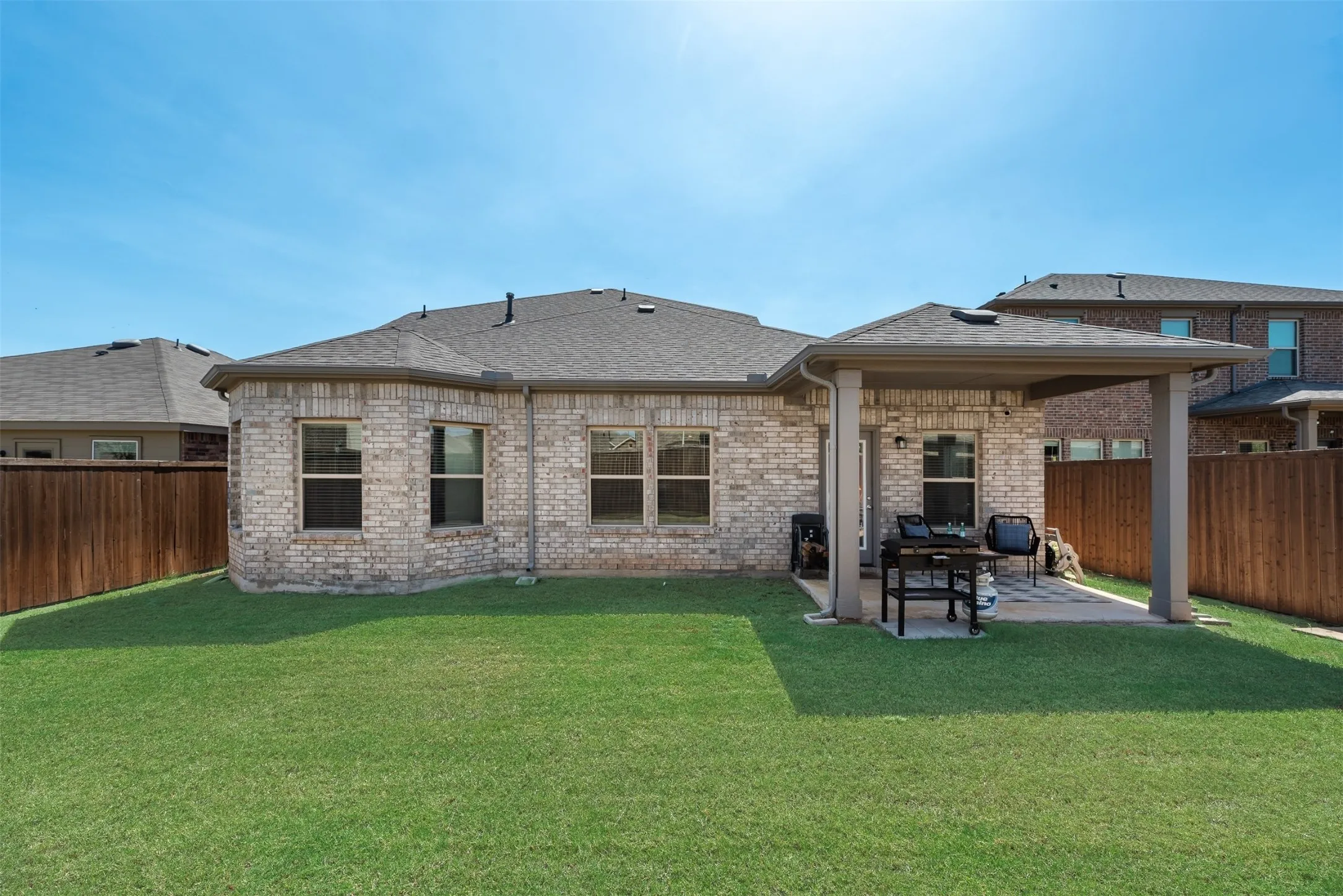 Single Family Residence For Sale in Denton County , 14137 Birch Farm Drive, Pilot Point, Texas 76258, 4 Bedroom, 3 Bathroom, 2 Garage spaces, 2,501 Sqft, built in 2022, mls#21385202, Real Estate Agent in Pilot Point, Homes For Sale in Denton county, Homes For Sale in Pilot Point, Realtor in Pilot Point Texas, Real Estate Brokerage Independent Realty Texas, Luminita Cordes Realtor