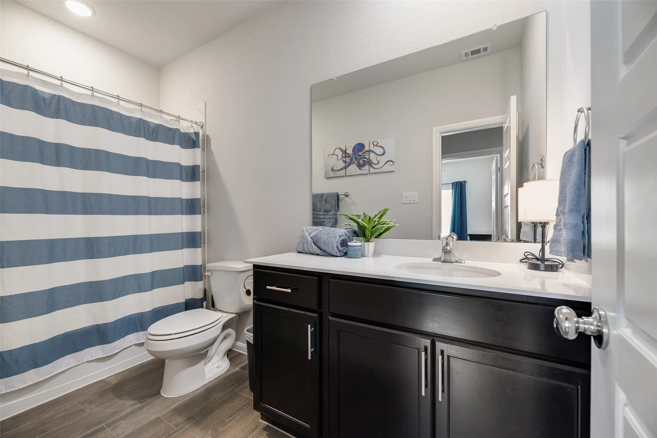 Single Family Residence For Sale in Denton County , 14137 Birch Farm Drive, Pilot Point, Texas 76258, 4 Bedroom, 3 Bathroom, 2 Garage spaces, 2,501 Sqft, built in 2022, mls#21385202, Real Estate Agent in Pilot Point, Homes For Sale in Denton county, Homes For Sale in Pilot Point, Realtor in Pilot Point Texas, Real Estate Brokerage Independent Realty Texas, Luminita Cordes Realtor