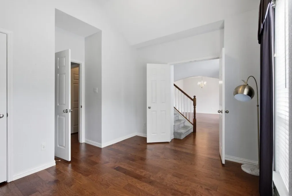 Single Family Residence For Rent in Dallas County , 1509 Blair Drive, Garland, Texas 75040, 4 Bedroom, 3 Bathroom, 2 Garage spaces, 2,201 Sqft, built in 1999, mls#21389749, Real Estate Agent in Garland, Homes For Rent in Dallas county, Homes For Rent in Garland, Realtor in Garland Texas, Real Estate Brokerage Independent Realty Texas, Luminita Cordes Realtor