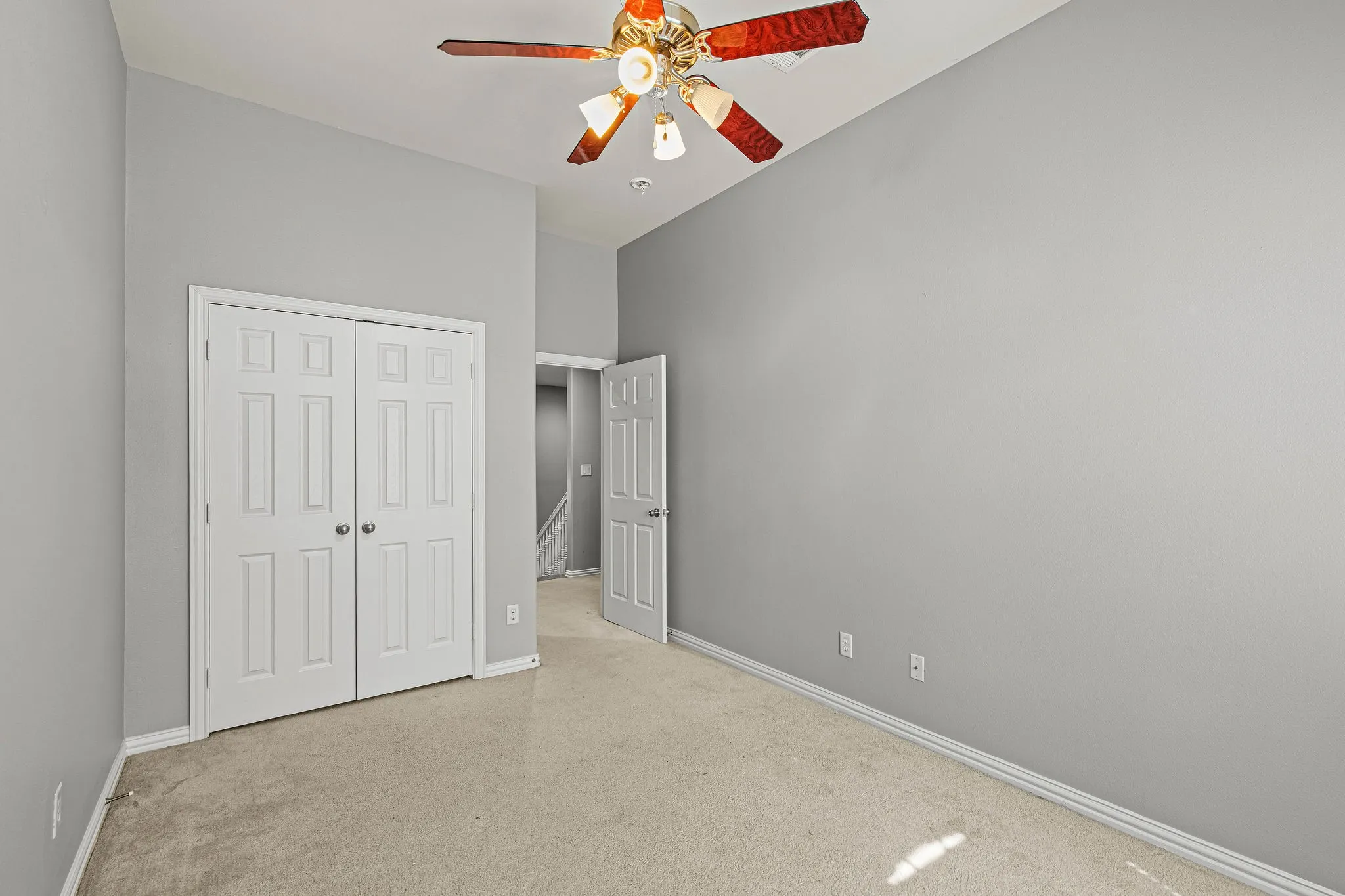 Townhouse For Sale in Wise County , 370 Greathouse Village, Decatur, Texas 76234, 4 Bedroom, 4 Bathroom, 2 Garage spaces, 2,027 Sqft, built in 2008, mls#21388479, Real Estate Agent in Decatur, Homes For Sale in Wise county, Homes For Sale in Decatur, Realtor in Decatur Texas, Real Estate Brokerage Independent Realty Texas, Luminita Cordes Realtor