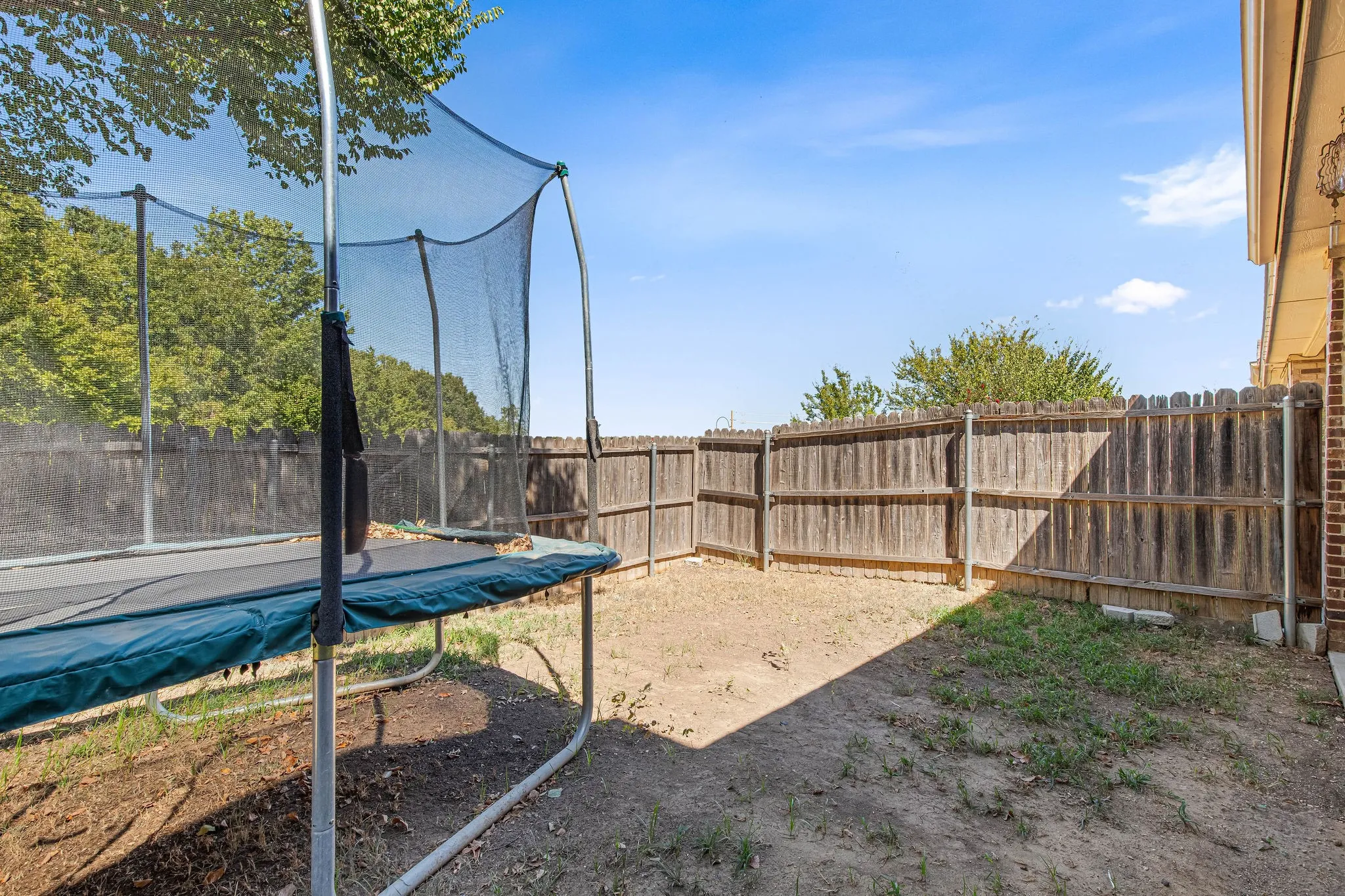 Townhouse For Sale in Wise County , 370 Greathouse Village, Decatur, Texas 76234, 4 Bedroom, 4 Bathroom, 2 Garage spaces, 2,027 Sqft, built in 2008, mls#21388479, Real Estate Agent in Decatur, Homes For Sale in Wise county, Homes For Sale in Decatur, Realtor in Decatur Texas, Real Estate Brokerage Independent Realty Texas, Luminita Cordes Realtor