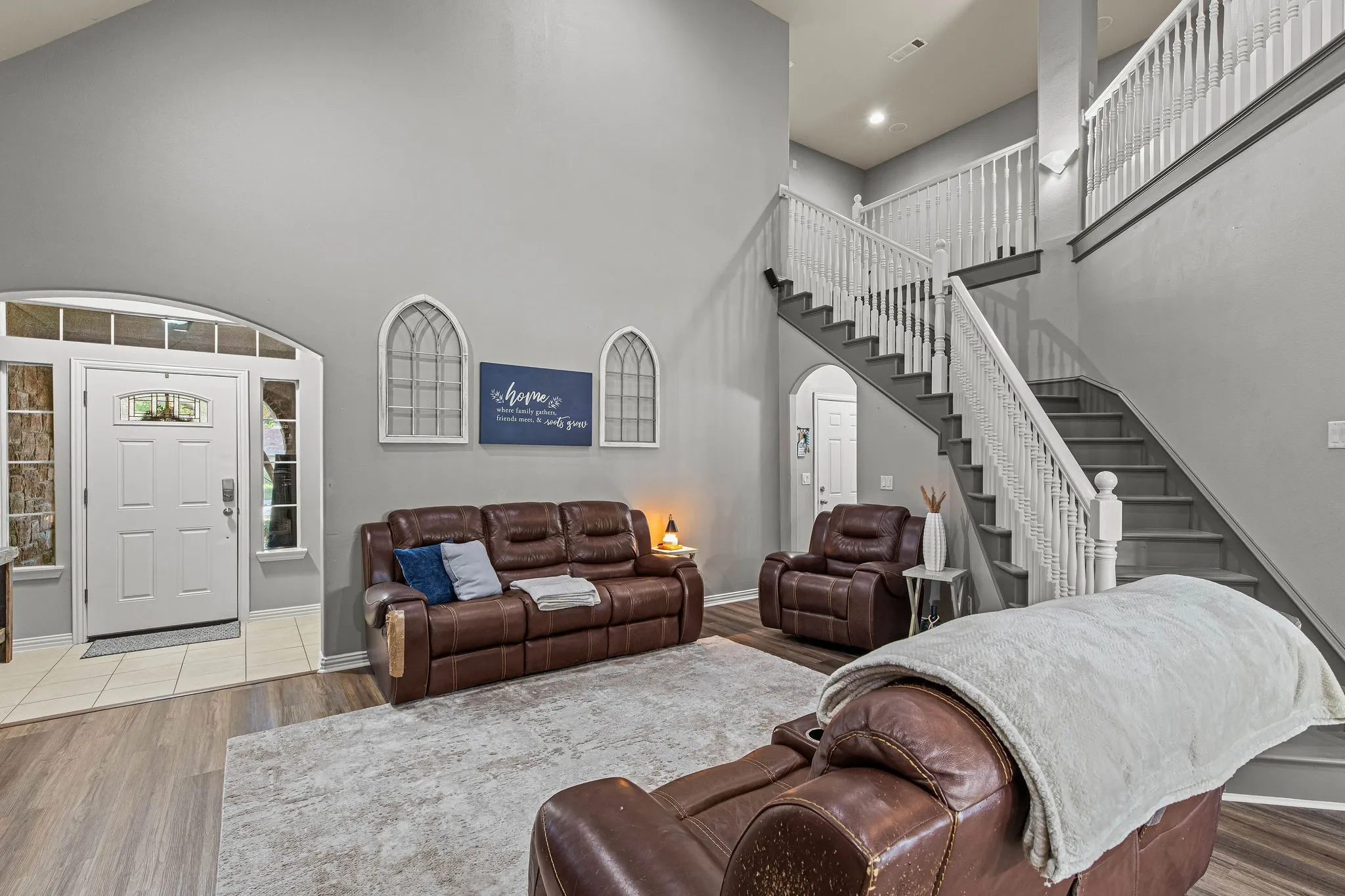 Townhouse For Sale in Wise County , 370 Greathouse Village, Decatur, Texas 76234, 4 Bedroom, 4 Bathroom, 2 Garage spaces, 2,027 Sqft, built in 2008, mls#21388479, Real Estate Agent in Decatur, Homes For Sale in Wise county, Homes For Sale in Decatur, Realtor in Decatur Texas, Real Estate Brokerage Independent Realty Texas, Luminita Cordes Realtor