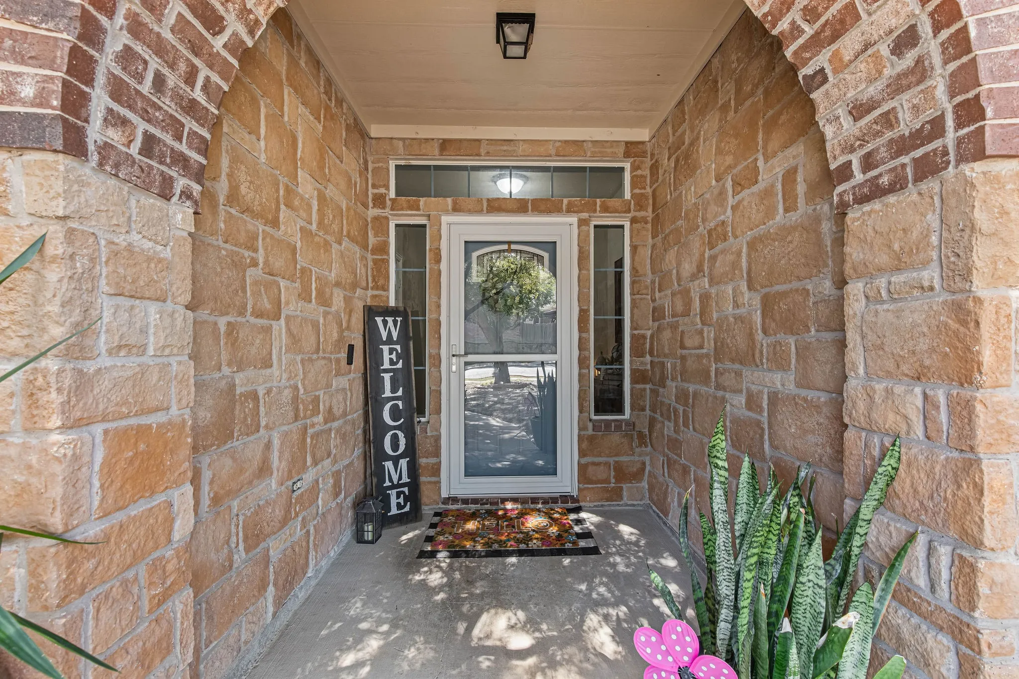 Townhouse For Sale in Wise County , 370 Greathouse Village, Decatur, Texas 76234, 4 Bedroom, 4 Bathroom, 2 Garage spaces, 2,027 Sqft, built in 2008, mls#21388479, Real Estate Agent in Decatur, Homes For Sale in Wise county, Homes For Sale in Decatur, Realtor in Decatur Texas, Real Estate Brokerage Independent Realty Texas, Luminita Cordes Realtor