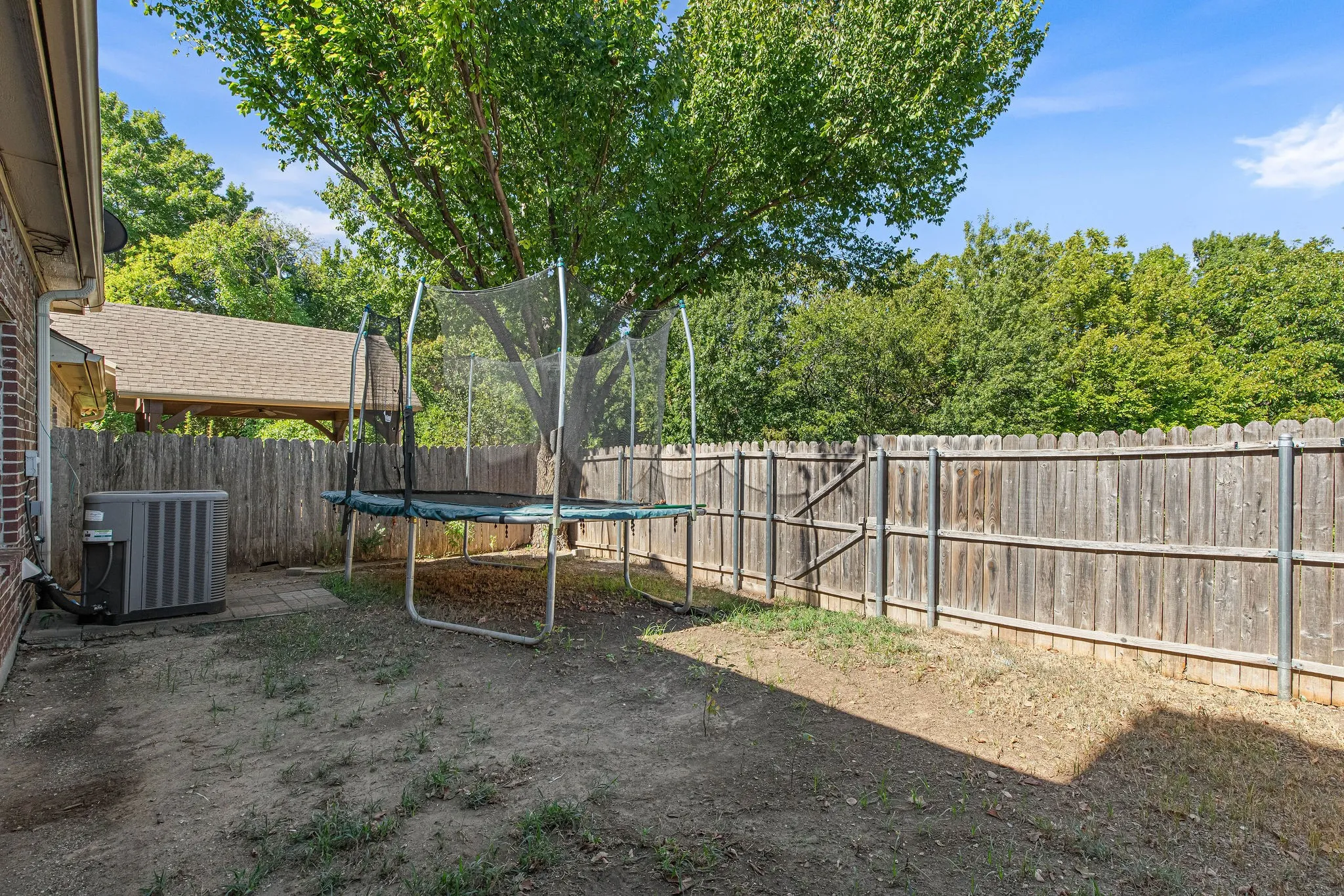 Townhouse For Sale in Wise County , 370 Greathouse Village, Decatur, Texas 76234, 4 Bedroom, 4 Bathroom, 2 Garage spaces, 2,027 Sqft, built in 2008, mls#21388479, Real Estate Agent in Decatur, Homes For Sale in Wise county, Homes For Sale in Decatur, Realtor in Decatur Texas, Real Estate Brokerage Independent Realty Texas, Luminita Cordes Realtor