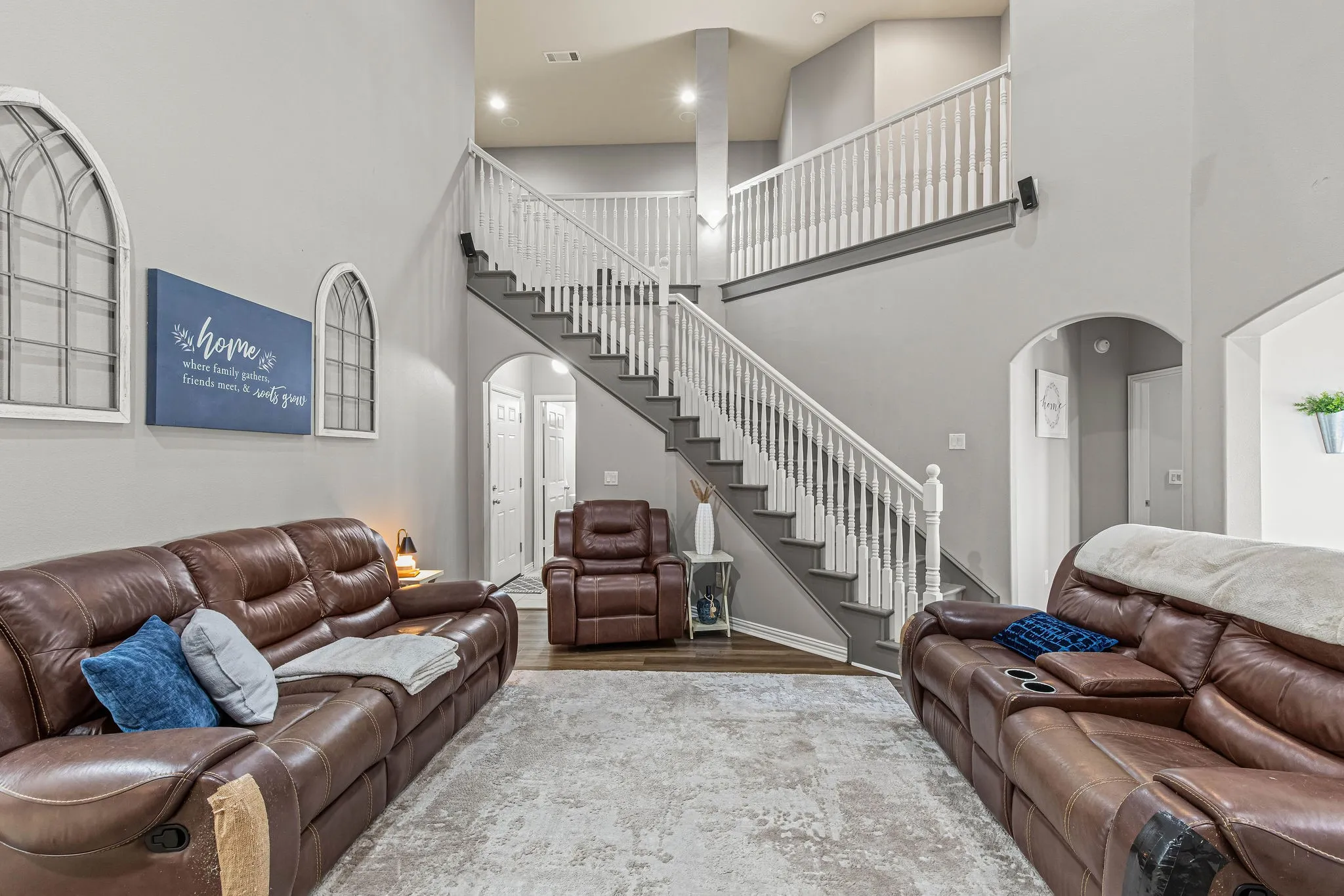 Townhouse For Sale in Wise County , 370 Greathouse Village, Decatur, Texas 76234, 4 Bedroom, 4 Bathroom, 2 Garage spaces, 2,027 Sqft, built in 2008, mls#21388479, Real Estate Agent in Decatur, Homes For Sale in Wise county, Homes For Sale in Decatur, Realtor in Decatur Texas, Real Estate Brokerage Independent Realty Texas, Luminita Cordes Realtor