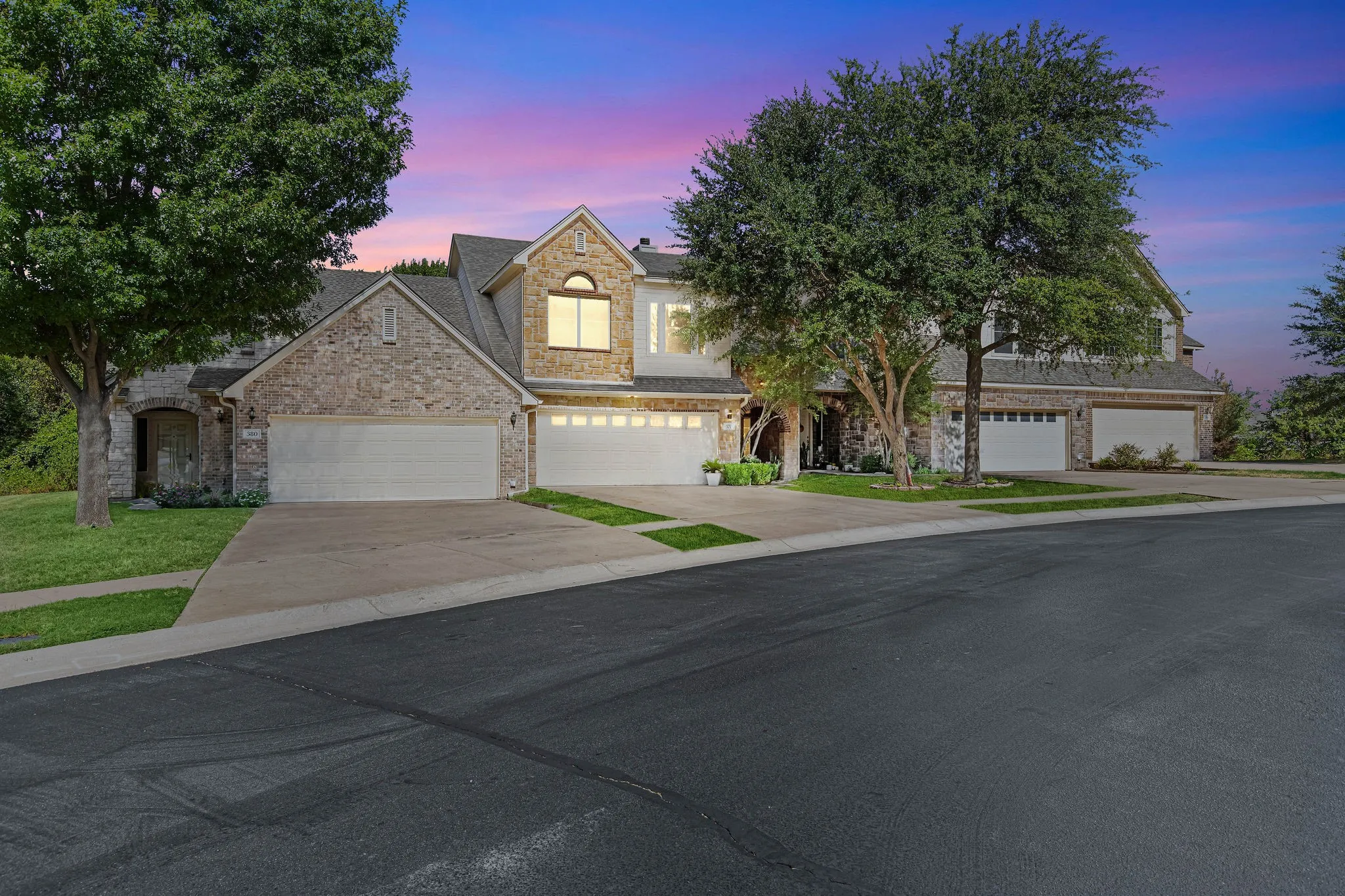 Townhouse For Sale in Wise County , 370 Greathouse Village, Decatur, Texas 76234, 4 Bedroom, 4 Bathroom, 2 Garage spaces, 2,027 Sqft, built in 2008, mls#21388479, Real Estate Agent in Decatur, Homes For Sale in Wise county, Homes For Sale in Decatur, Realtor in Decatur Texas, Real Estate Brokerage Independent Realty Texas, Luminita Cordes Realtor
