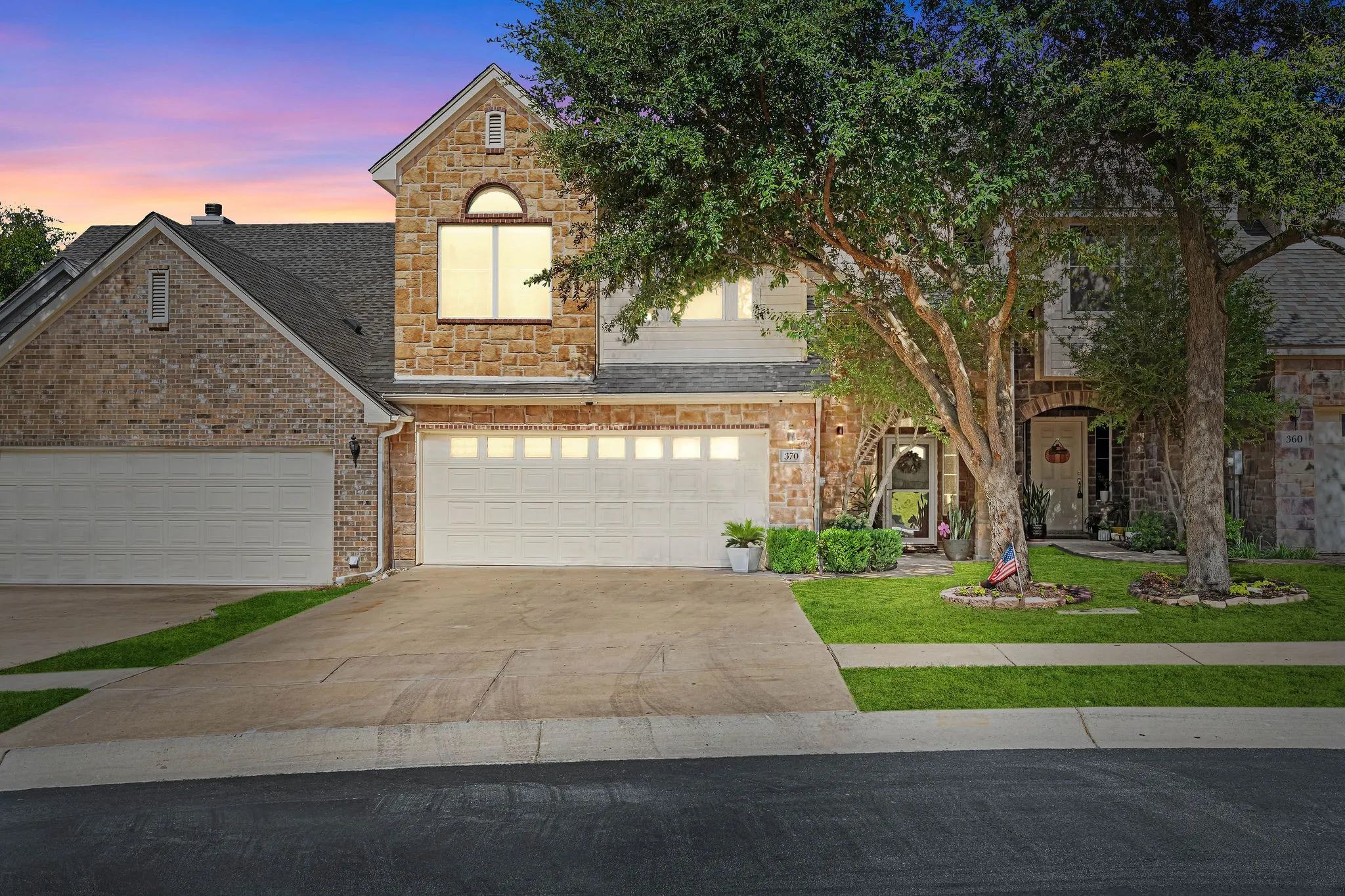 Townhouse For Sale in Wise County , 370 Greathouse Village, Decatur, Texas 76234, 4 Bedroom, 4 Bathroom, 2 Garage spaces, 2,027 Sqft, built in 2008, mls#21388479, Real Estate Agent in Decatur, Homes For Sale in Wise county, Homes For Sale in Decatur, Realtor in Decatur Texas, Real Estate Brokerage Independent Realty Texas, Luminita Cordes Realtor