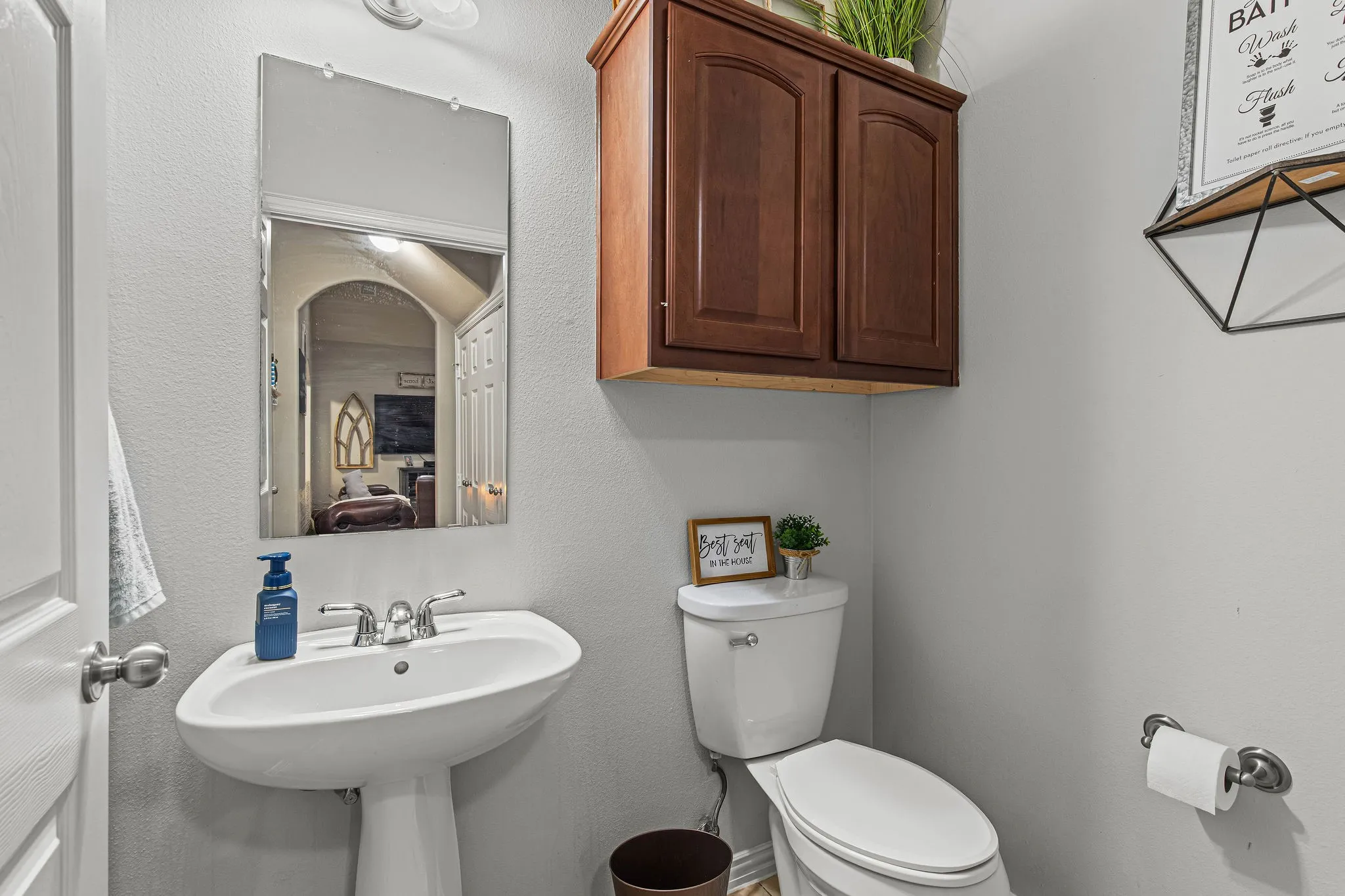 Townhouse For Sale in Wise County , 370 Greathouse Village, Decatur, Texas 76234, 4 Bedroom, 4 Bathroom, 2 Garage spaces, 2,027 Sqft, built in 2008, mls#21388479, Real Estate Agent in Decatur, Homes For Sale in Wise county, Homes For Sale in Decatur, Realtor in Decatur Texas, Real Estate Brokerage Independent Realty Texas, Luminita Cordes Realtor