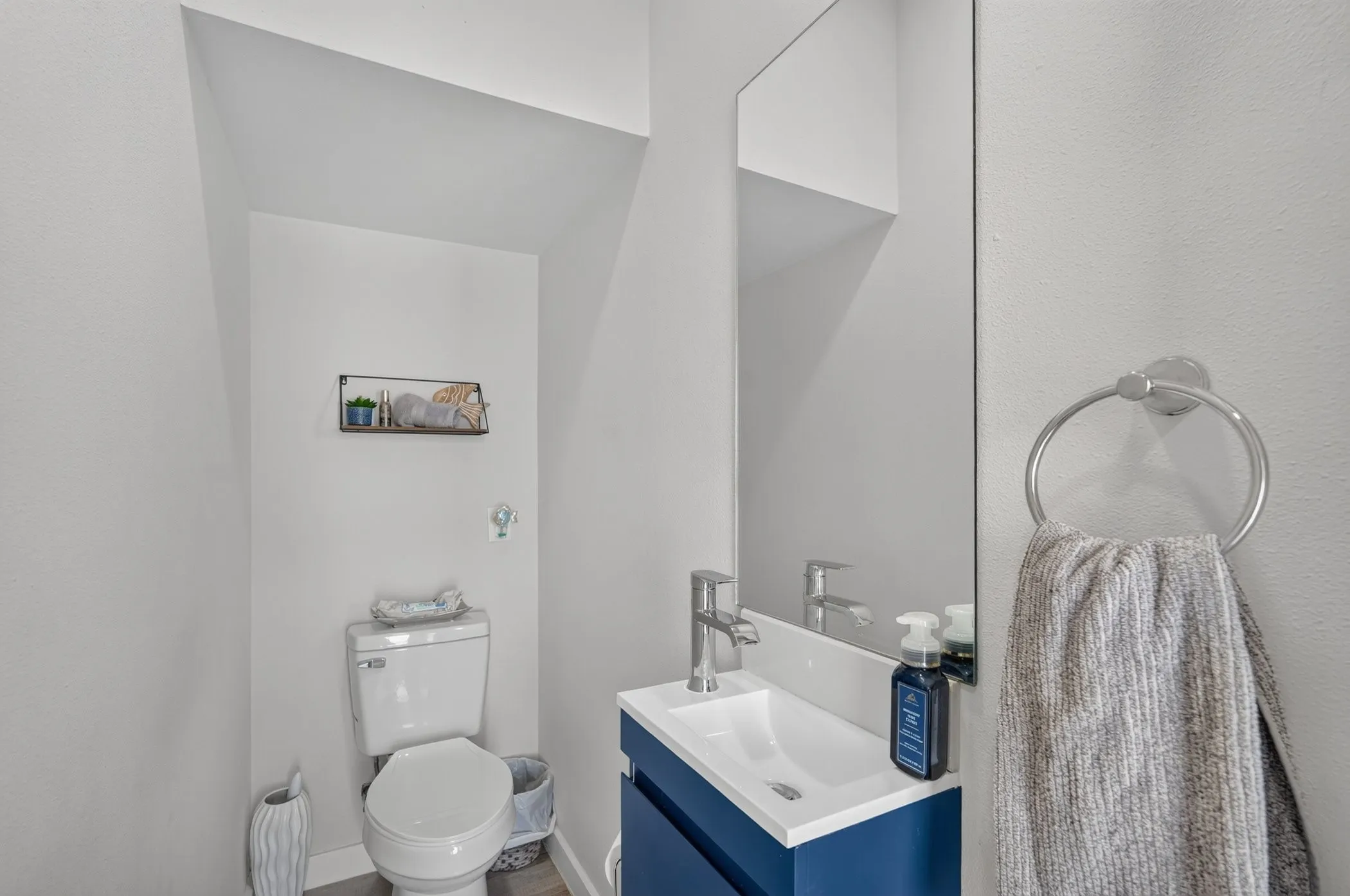 Guest house bathroom