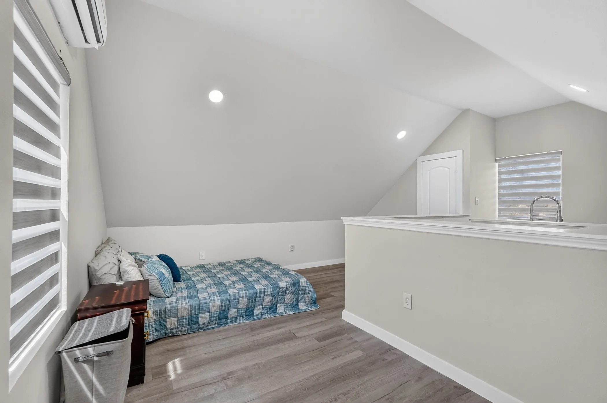 Guest house bedroom
