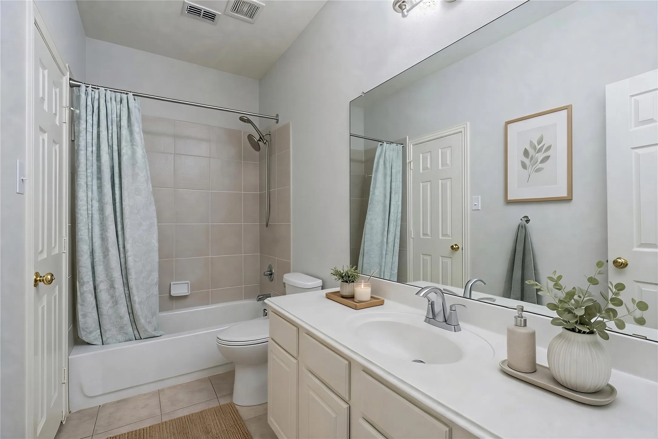 upstairs full bath