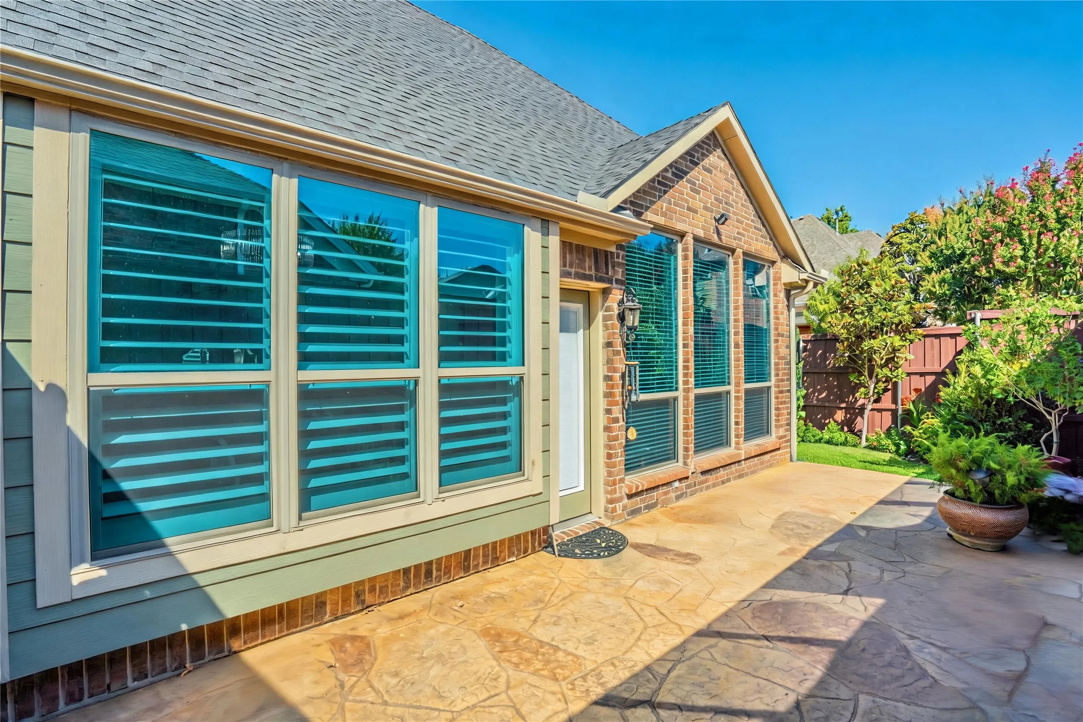 Single Family Residence For Sale in Denton County , 2336 Kittyhawk Drive, Frisco, Texas 75033, 4 Bedroom, 4 Bathroom, 2 Garage spaces, 3,341 Sqft, built in 2006, mls#21380921, Real Estate Agent in Frisco, Homes For Sale in Denton county, Homes For Sale in Frisco, Realtor in Frisco Texas, Real Estate Brokerage Independent Realty Texas, Luminita Cordes Realtor