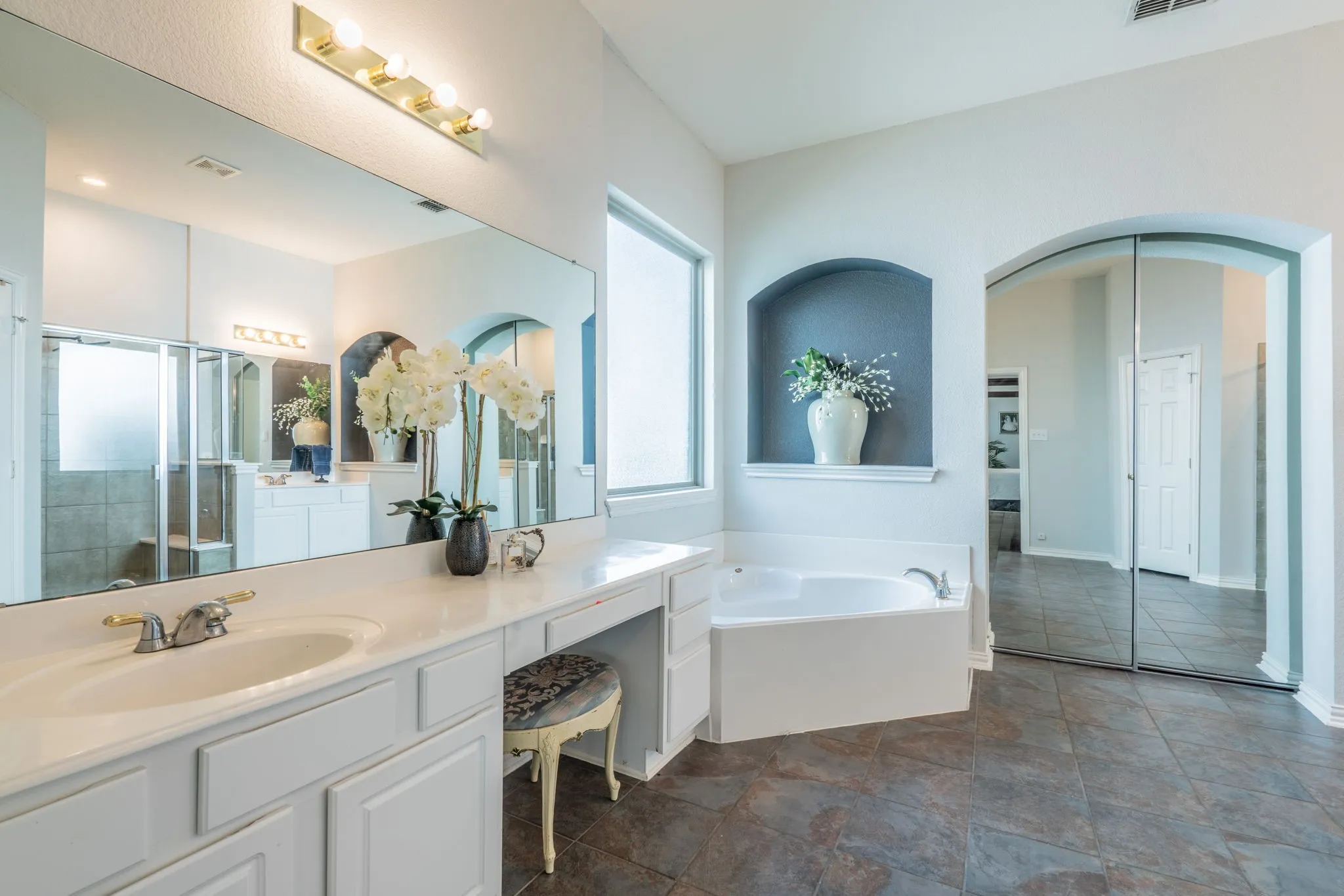 Single Family Residence For Sale in Denton County , 2336 Kittyhawk Drive, Frisco, Texas 75033, 4 Bedroom, 4 Bathroom, 2 Garage spaces, 3,341 Sqft, built in 2006, mls#21380921, Real Estate Agent in Frisco, Homes For Sale in Denton county, Homes For Sale in Frisco, Realtor in Frisco Texas, Real Estate Brokerage Independent Realty Texas, Luminita Cordes Realtor