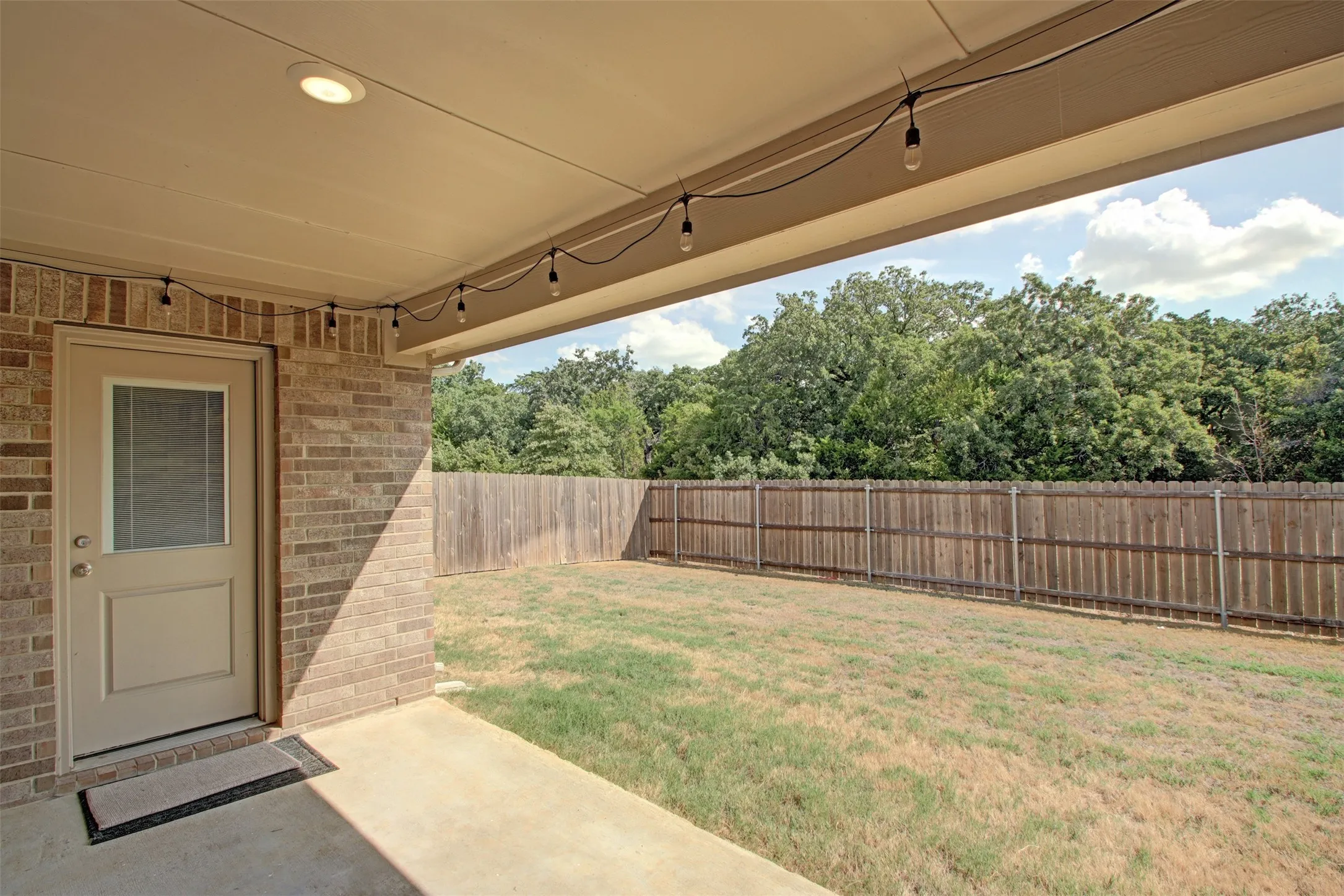 Single Family Residence For Sale in Johnson County , 859 Waterford Way, Joshua, Texas 76058, 4 Bedroom, 2 Bathroom, 2 Garage spaces, 2,107 Sqft, built in 2024, mls#21389048, Real Estate Agent in Joshua, Homes For Sale in Johnson county, Homes For Sale in Joshua, Realtor in Joshua Texas, Real Estate Brokerage Independent Realty Texas, Luminita Cordes Realtor