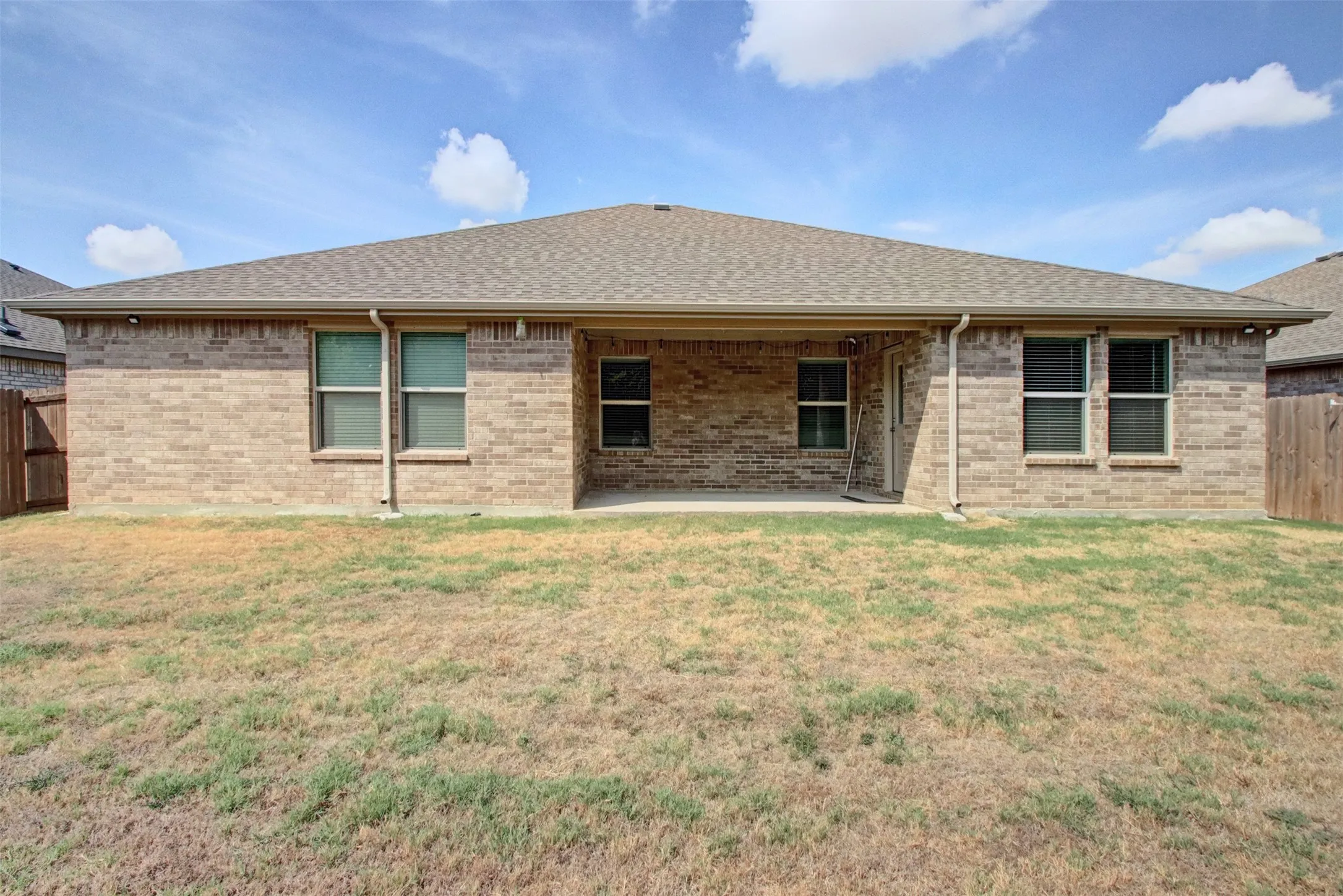 Single Family Residence For Sale in Johnson County , 859 Waterford Way, Joshua, Texas 76058, 4 Bedroom, 2 Bathroom, 2 Garage spaces, 2,107 Sqft, built in 2024, mls#21389048, Real Estate Agent in Joshua, Homes For Sale in Johnson county, Homes For Sale in Joshua, Realtor in Joshua Texas, Real Estate Brokerage Independent Realty Texas, Luminita Cordes Realtor