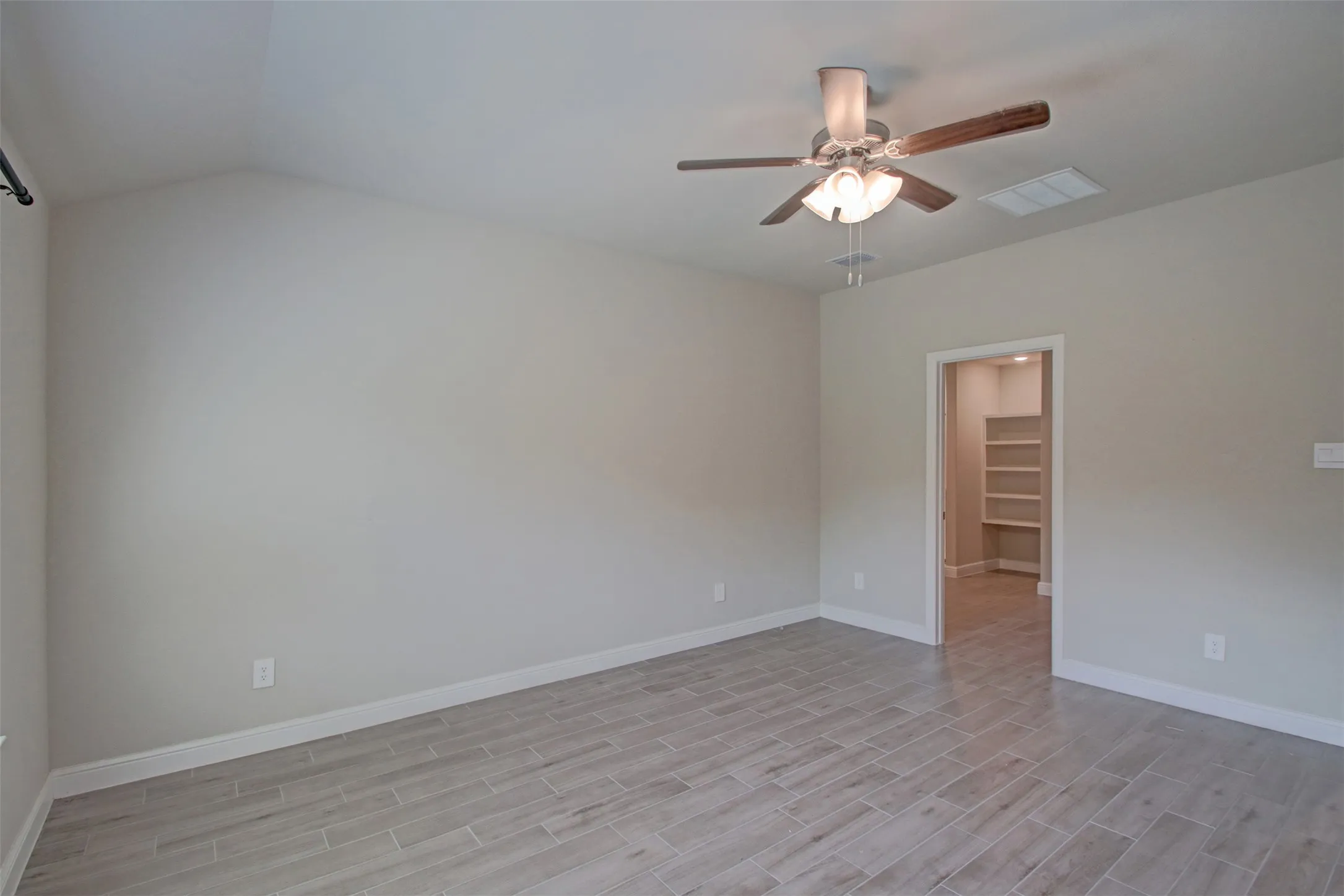 Single Family Residence For Sale in Johnson County , 859 Waterford Way, Joshua, Texas 76058, 4 Bedroom, 2 Bathroom, 2 Garage spaces, 2,107 Sqft, built in 2024, mls#21389048, Real Estate Agent in Joshua, Homes For Sale in Johnson county, Homes For Sale in Joshua, Realtor in Joshua Texas, Real Estate Brokerage Independent Realty Texas, Luminita Cordes Realtor