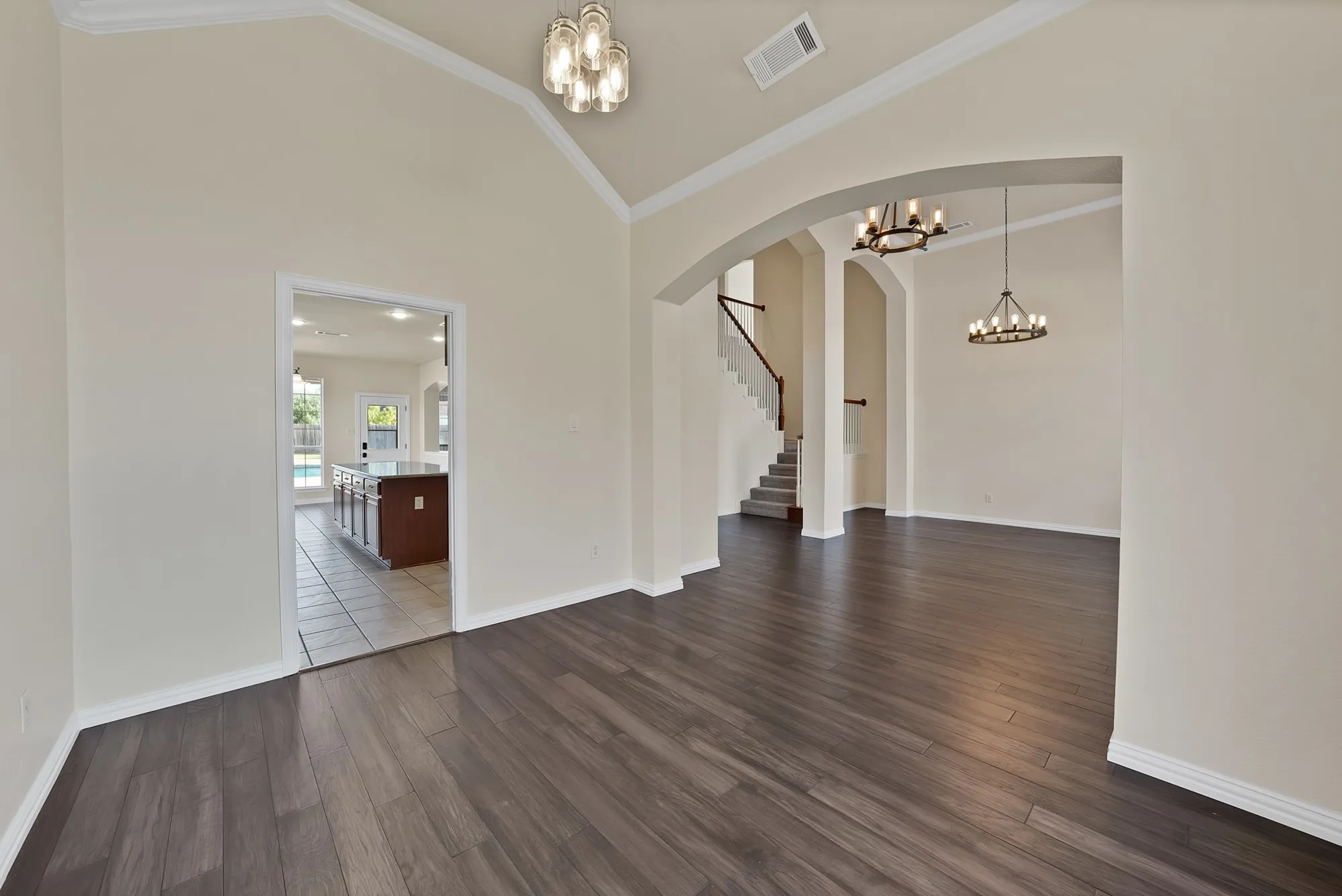 Single Family Residence For Sale in Tarrant County , 2621 Morgan Ann Avenue, Mansfield, Texas 76063, 4 Bedroom, 3 Bathroom, 3 Garage spaces, 3,148 Sqft, built in 2001, mls#21389944, Real Estate Agent in Mansfield, Homes For Sale in Tarrant county, Homes For Sale in Mansfield, Realtor in Mansfield Texas, Real Estate Brokerage Independent Realty Texas, Luminita Cordes Realtor
