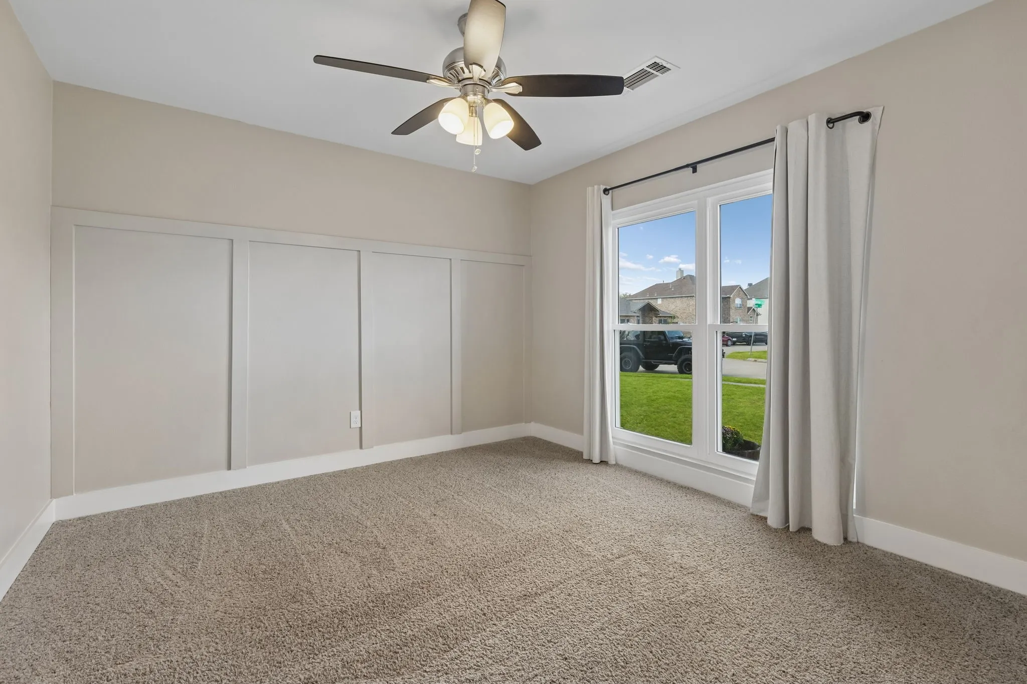 Single Family Residence For Sale in Dallas County , 7406 Bayview Drive, Rowlett, Texas 75088, 3 Bedroom, 2 Bathroom, 2 Garage spaces, 1,768 Sqft, built in 1989, mls#21387676, Real Estate Agent in Rowlett, Homes For Sale in Dallas county, Homes For Sale in Rowlett, Realtor in Rowlett Texas, Real Estate Brokerage Independent Realty Texas, Luminita Cordes Realtor
