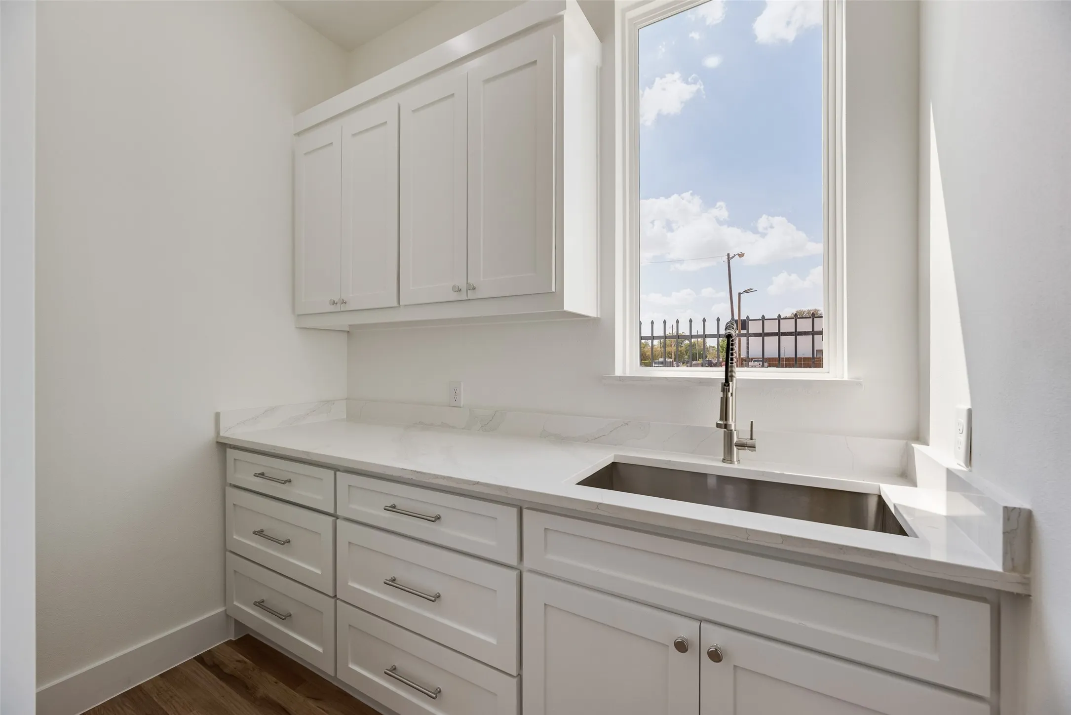 Single Family Residence For Sale in Dallas County , 1901 Morris Street, Dallas, Texas 75212, 3 Bedroom, 4 Bathroom, 2 Garage spaces, 2,400 Sqft, built in 2026, mls#21383613, Real Estate Agent in Dallas, Homes For Sale in Dallas county, Homes For Sale in Dallas, Realtor in Dallas Texas, Real Estate Brokerage Independent Realty Texas, Luminita Cordes Realtor