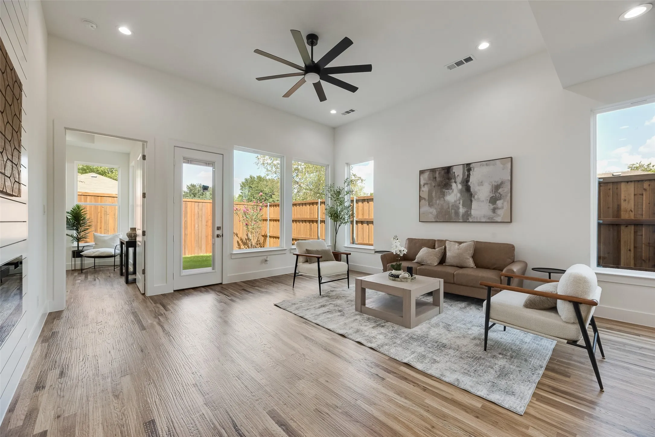 Single Family Residence For Sale in Dallas County , 1901 Morris Street, Dallas, Texas 75212, 3 Bedroom, 4 Bathroom, 2 Garage spaces, 2,400 Sqft, built in 2026, mls#21383613, Real Estate Agent in Dallas, Homes For Sale in Dallas county, Homes For Sale in Dallas, Realtor in Dallas Texas, Real Estate Brokerage Independent Realty Texas, Luminita Cordes Realtor