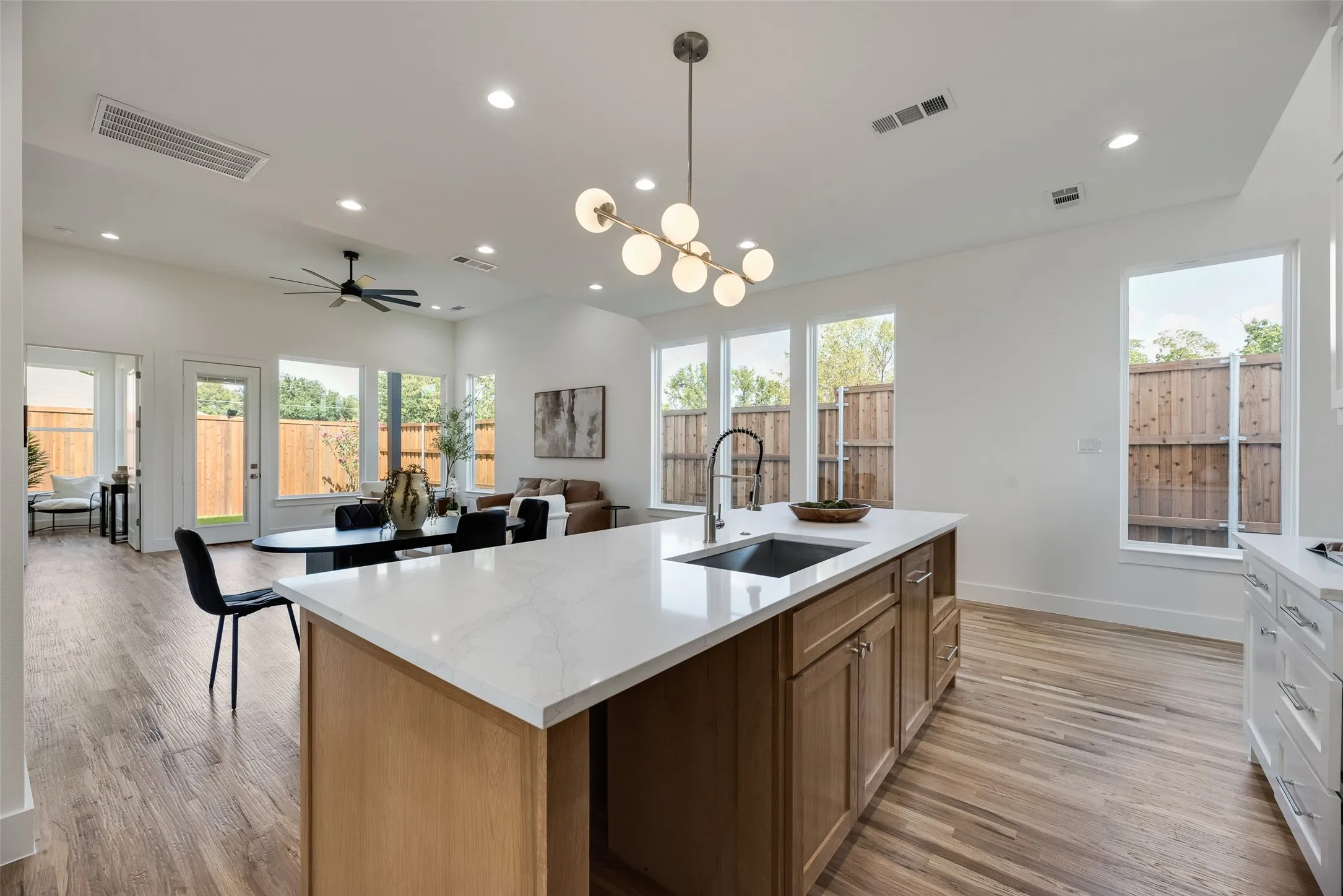 Single Family Residence For Sale in Dallas County , 1901 Morris Street, Dallas, Texas 75212, 3 Bedroom, 4 Bathroom, 2 Garage spaces, 2,400 Sqft, built in 2026, mls#21383613, Real Estate Agent in Dallas, Homes For Sale in Dallas county, Homes For Sale in Dallas, Realtor in Dallas Texas, Real Estate Brokerage Independent Realty Texas, Luminita Cordes Realtor