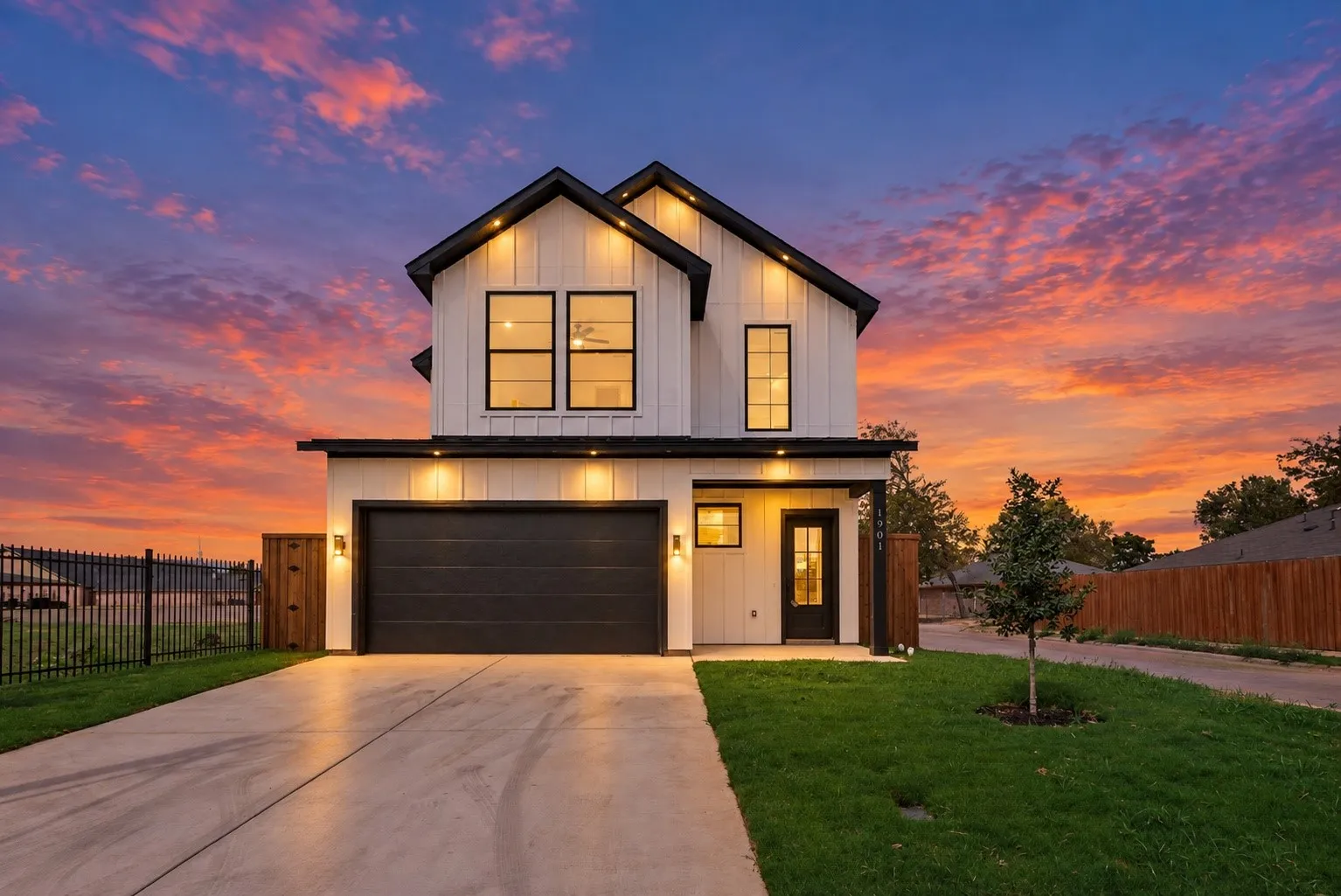 Single Family Residence For Sale