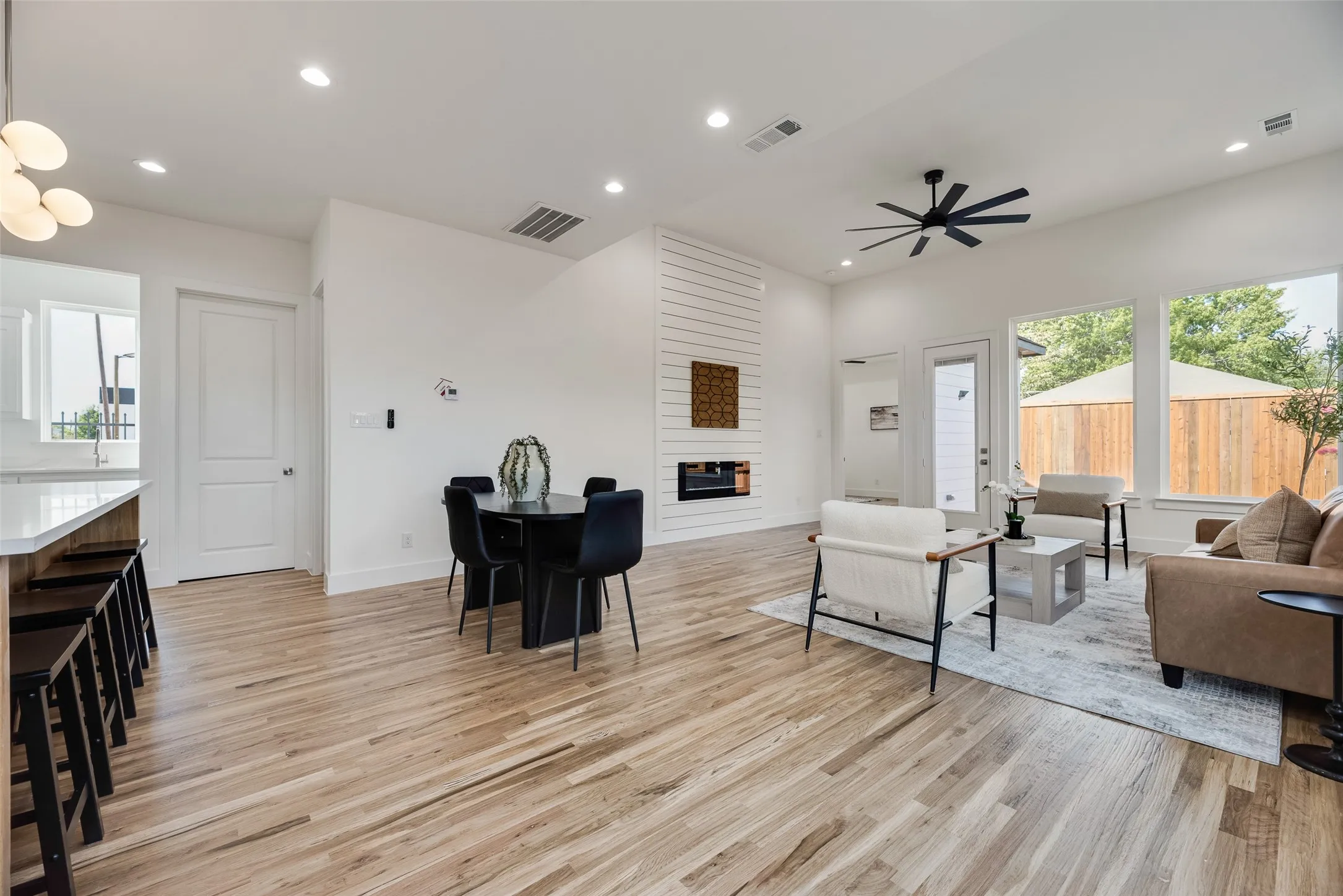 Single Family Residence For Sale in Dallas County , 1901 Morris Street, Dallas, Texas 75212, 3 Bedroom, 4 Bathroom, 2 Garage spaces, 2,400 Sqft, built in 2026, mls#21383613, Real Estate Agent in Dallas, Homes For Sale in Dallas county, Homes For Sale in Dallas, Realtor in Dallas Texas, Real Estate Brokerage Independent Realty Texas, Luminita Cordes Realtor