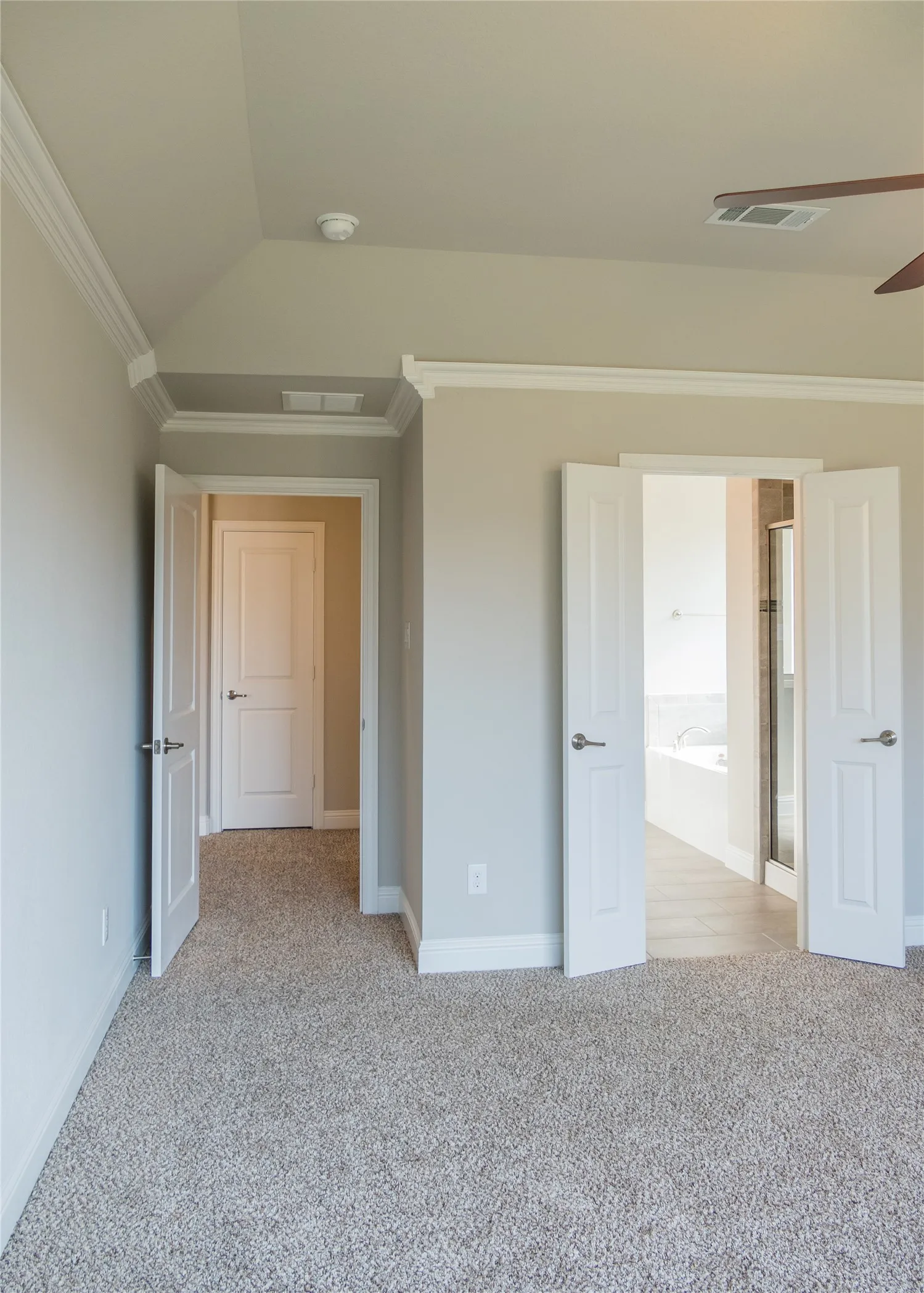 Single Family Residence For Rent in Denton County , 1909 Pavilion Lane, Denton, Texas 76210, 3 Bedroom, 2 Bathroom, 2 Garage spaces, 1,900 Sqft, built in 2016, mls#21390006, Real Estate Agent in Denton, Homes For Rent in Denton county, Homes For Rent in Denton, Realtor in Denton Texas, Real Estate Brokerage Independent Realty Texas, Luminita Cordes Realtor