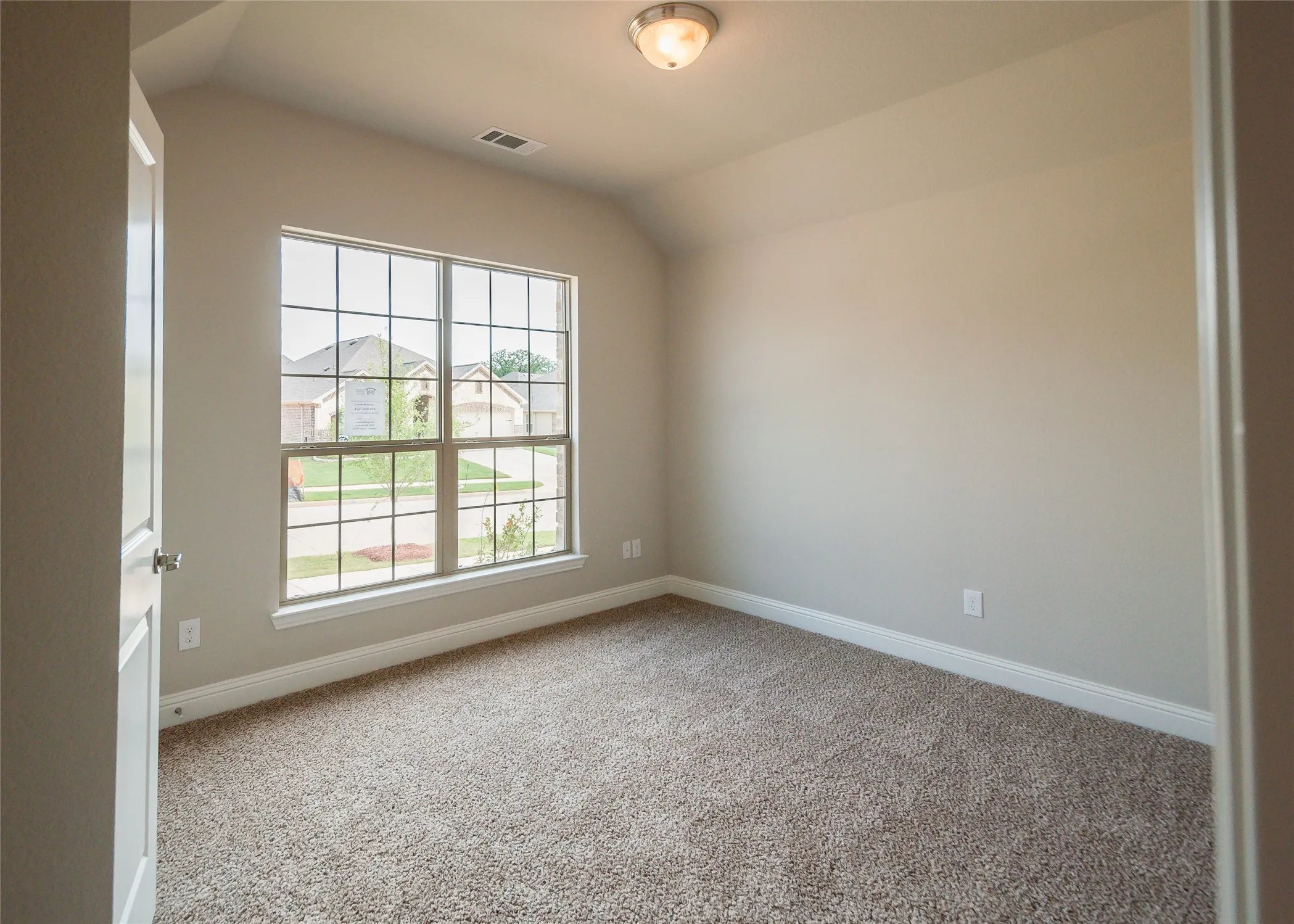 Single Family Residence For Rent in Denton County , 1909 Pavilion Lane, Denton, Texas 76210, 3 Bedroom, 2 Bathroom, 2 Garage spaces, 1,900 Sqft, built in 2016, mls#21390006, Real Estate Agent in Denton, Homes For Rent in Denton county, Homes For Rent in Denton, Realtor in Denton Texas, Real Estate Brokerage Independent Realty Texas, Luminita Cordes Realtor