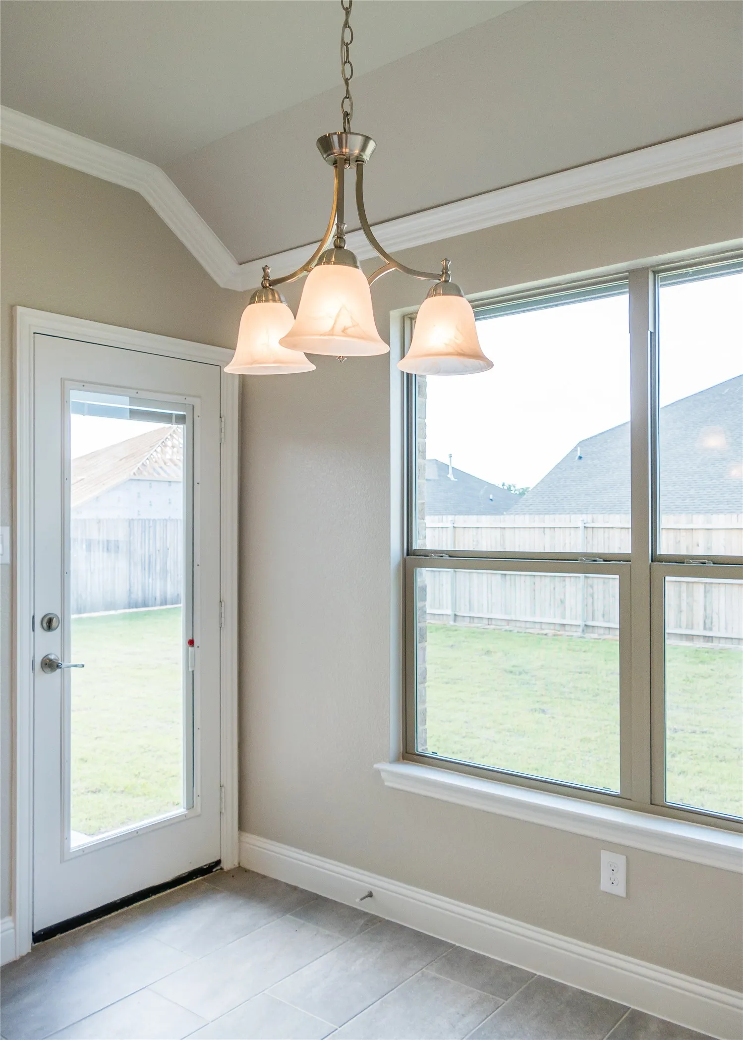 Single Family Residence For Rent in Denton County , 1909 Pavilion Lane, Denton, Texas 76210, 3 Bedroom, 2 Bathroom, 2 Garage spaces, 1,900 Sqft, built in 2016, mls#21390006, Real Estate Agent in Denton, Homes For Rent in Denton county, Homes For Rent in Denton, Realtor in Denton Texas, Real Estate Brokerage Independent Realty Texas, Luminita Cordes Realtor