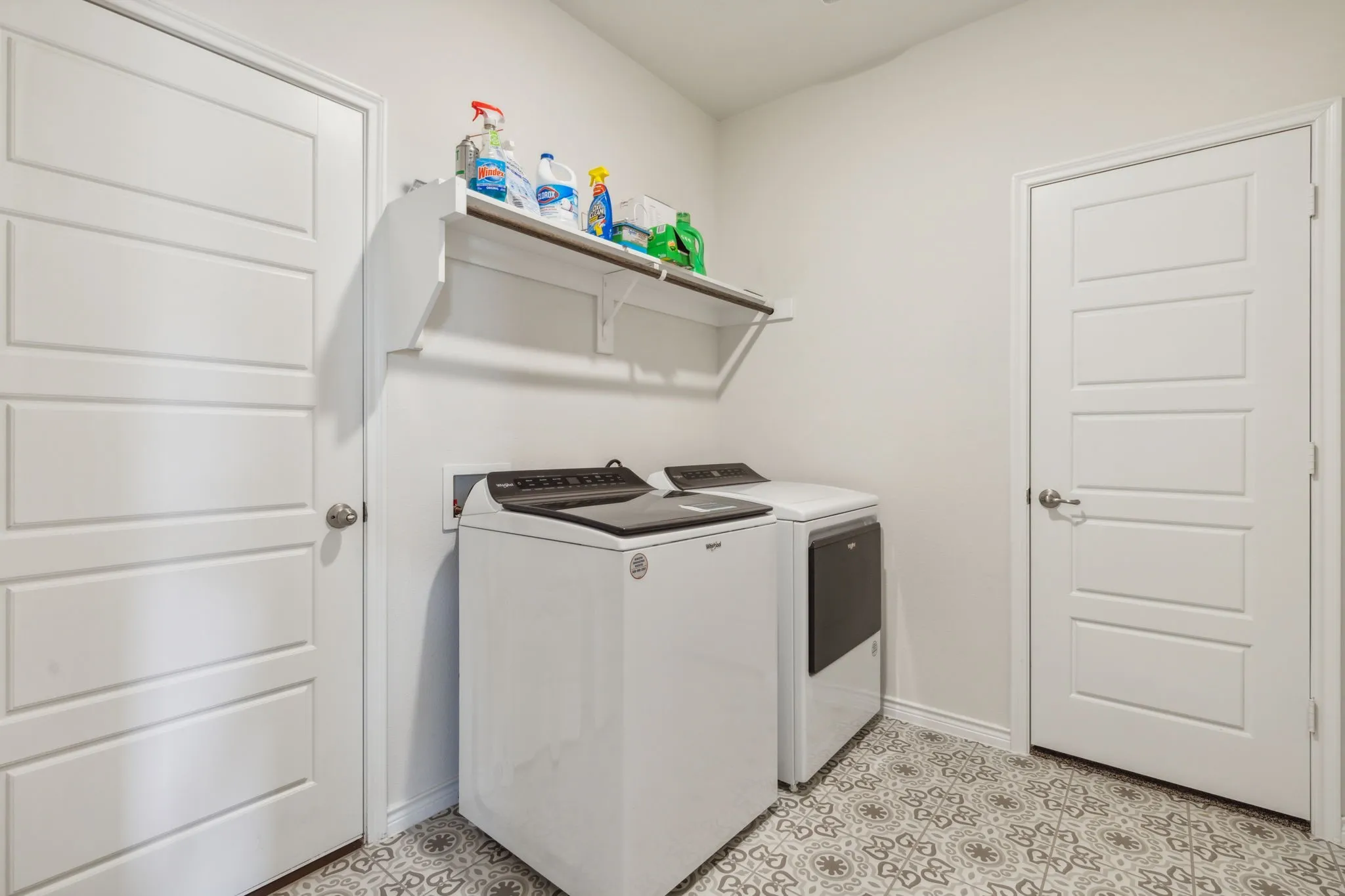 Single Family Residence For Sale in Denton County , 6518 Tudor Place, Celina, Texas 76227, 3 Bedroom, 2 Bathroom, 2 Garage spaces, 1,759 Sqft, built in 2022, mls#21388938, Real Estate Agent in Celina, Homes For Sale in Denton county, Homes For Sale in Celina, Realtor in Celina Texas, Real Estate Brokerage Independent Realty Texas, Luminita Cordes Realtor