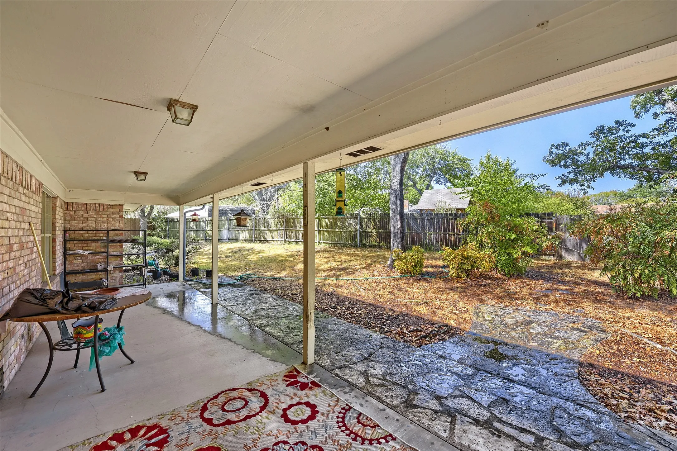 Single Family Residence For Sale in Hood County , 5008 Tahoka Drive, De Cordova, Texas 76049, 3 Bedroom, 2 Bathroom, 2 Garage spaces, 1,921 Sqft, built in 1991, mls#21386219, Real Estate Agent in De Cordova, Homes For Sale in Hood county, Homes For Sale in De Cordova, Realtor in De Cordova Texas, Real Estate Brokerage Independent Realty Texas, Luminita Cordes Realtor
