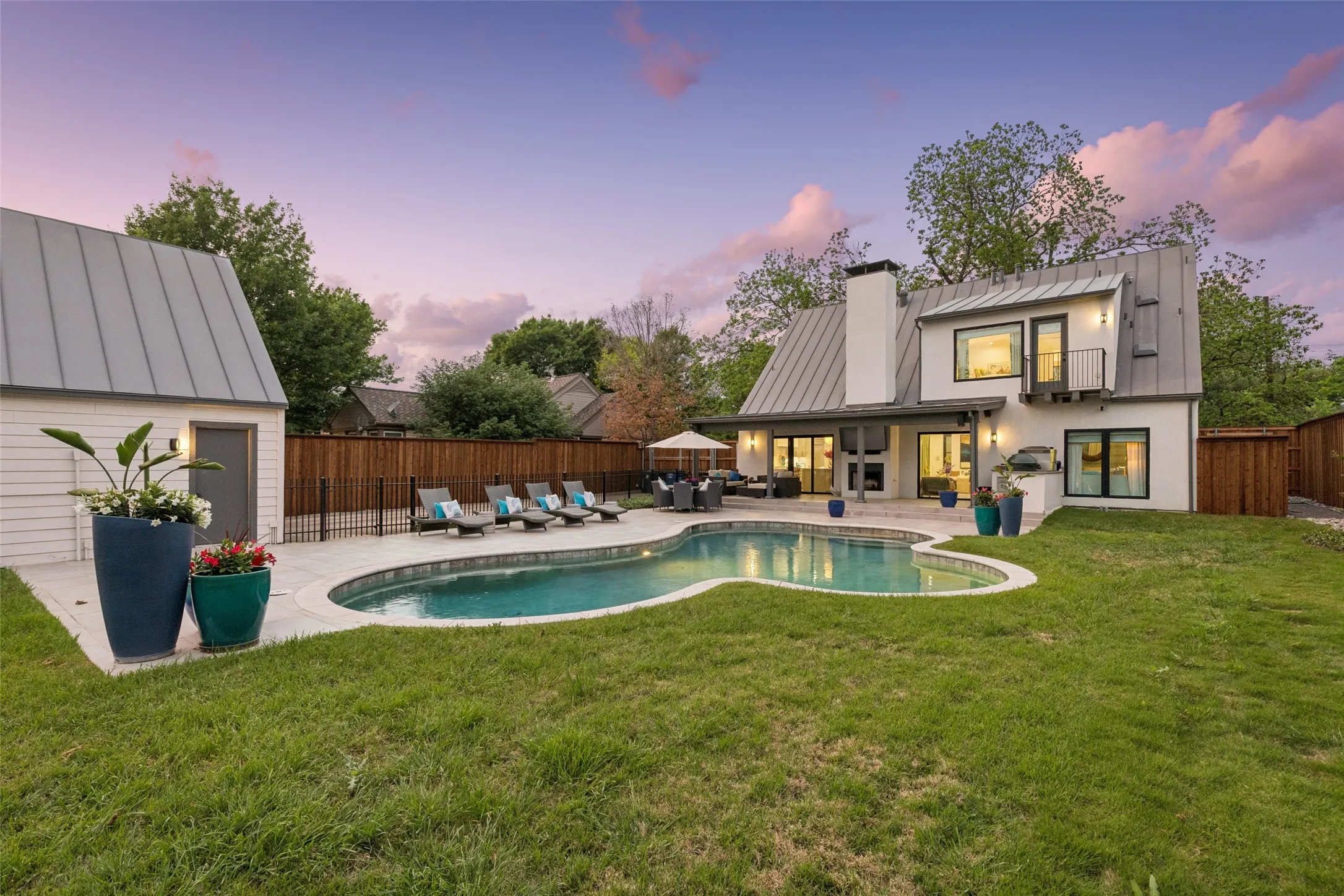 Single Family Residence For Sale