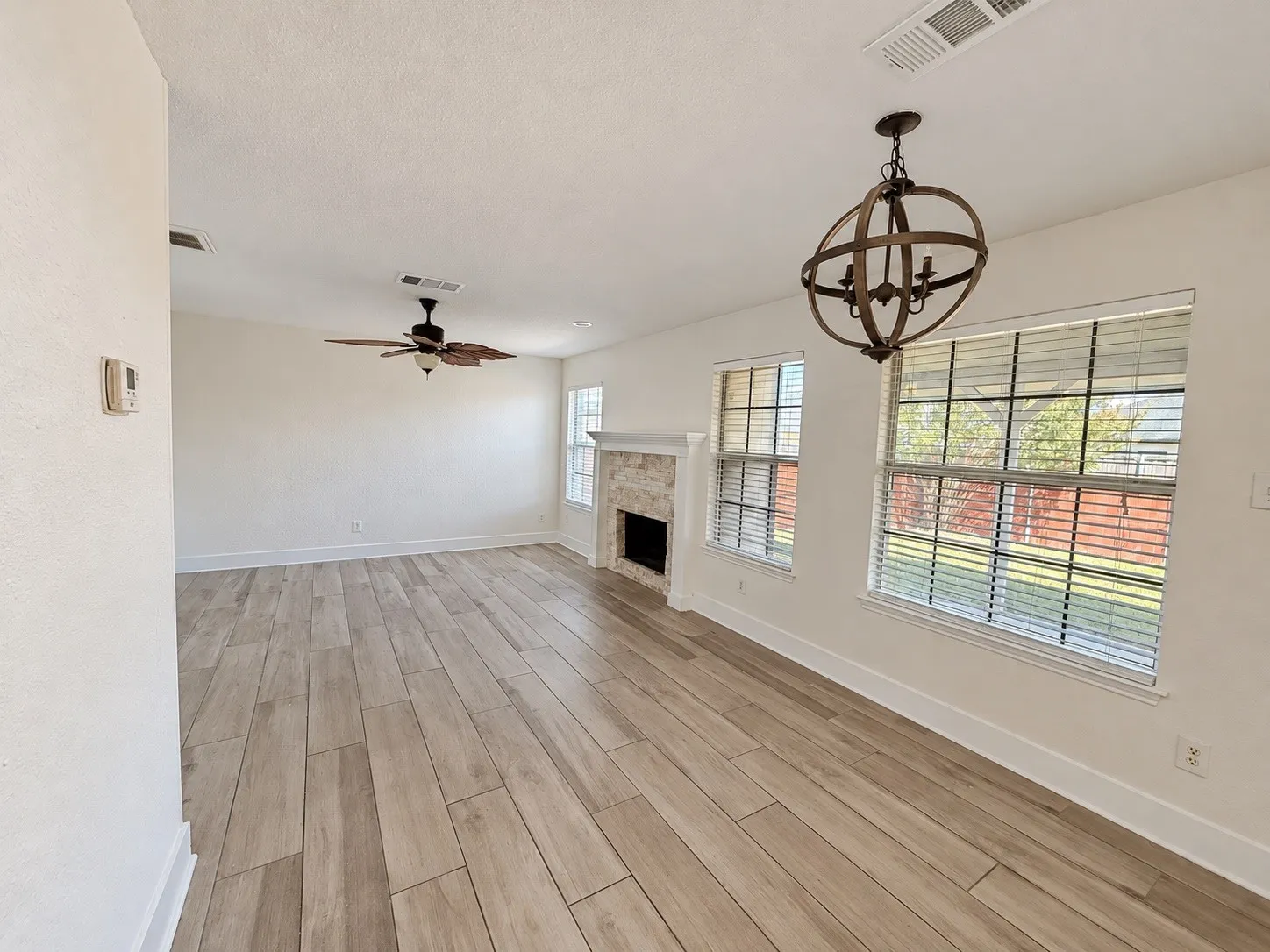 Single Family Residence For Rent in Dallas County , 1330 Kensington Court, Garland, Texas 75040, 4 Bedroom, 3 Bathroom, 2 Garage spaces, 2,185 Sqft, built in 1997, mls#21389702, Real Estate Agent in Garland, Homes For Rent in Dallas county, Homes For Rent in Garland, Realtor in Garland Texas, Real Estate Brokerage Independent Realty Texas, Luminita Cordes Realtor