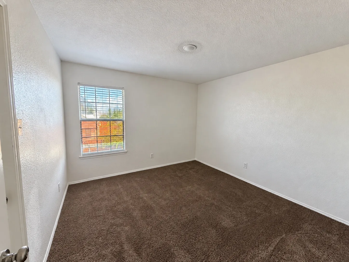 Single Family Residence For Rent in Dallas County , 1330 Kensington Court, Garland, Texas 75040, 4 Bedroom, 3 Bathroom, 2 Garage spaces, 2,185 Sqft, built in 1997, mls#21389702, Real Estate Agent in Garland, Homes For Rent in Dallas county, Homes For Rent in Garland, Realtor in Garland Texas, Real Estate Brokerage Independent Realty Texas, Luminita Cordes Realtor