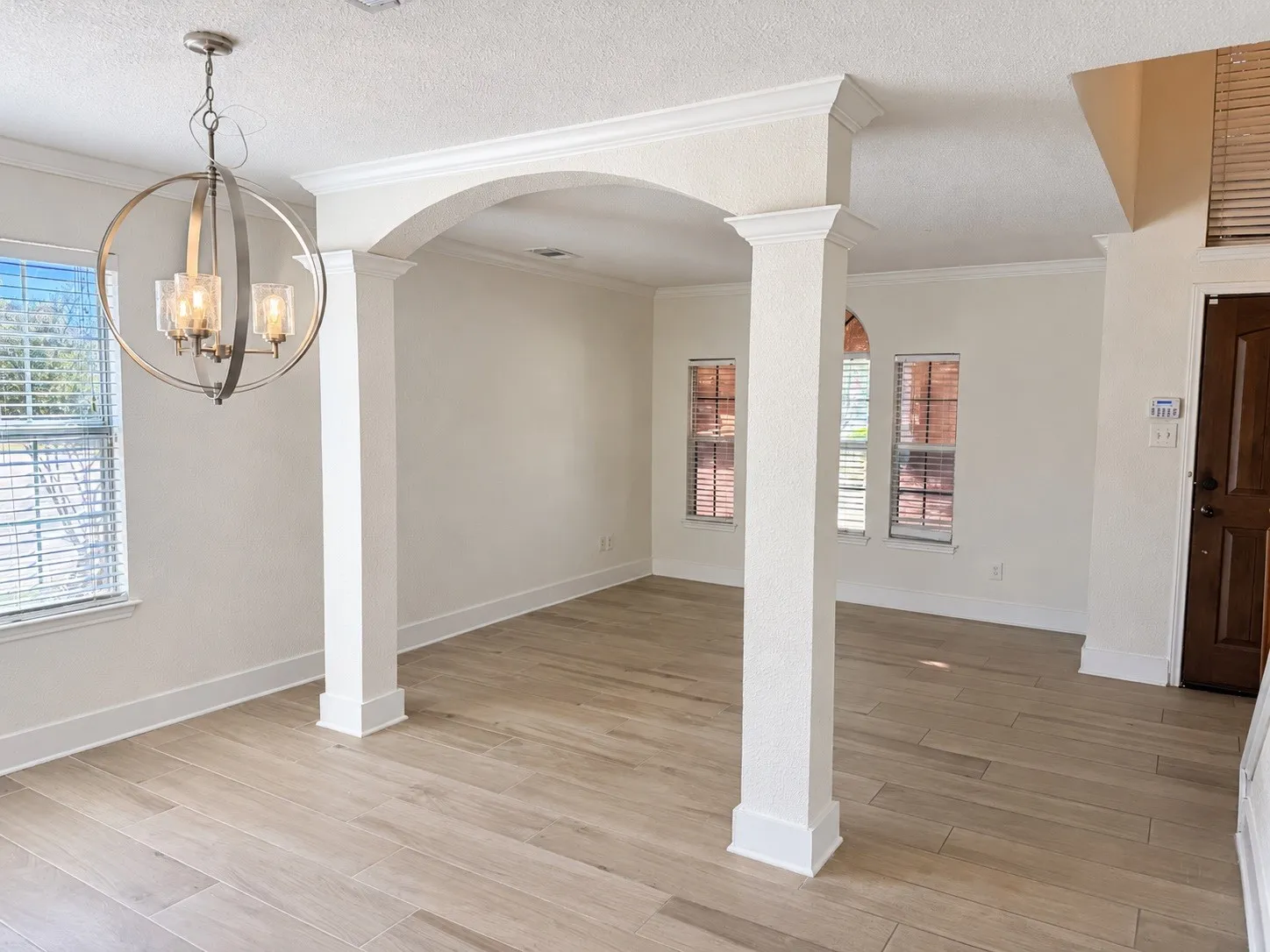 Single Family Residence For Rent in Dallas County , 1330 Kensington Court, Garland, Texas 75040, 4 Bedroom, 3 Bathroom, 2 Garage spaces, 2,185 Sqft, built in 1997, mls#21389702, Real Estate Agent in Garland, Homes For Rent in Dallas county, Homes For Rent in Garland, Realtor in Garland Texas, Real Estate Brokerage Independent Realty Texas, Luminita Cordes Realtor