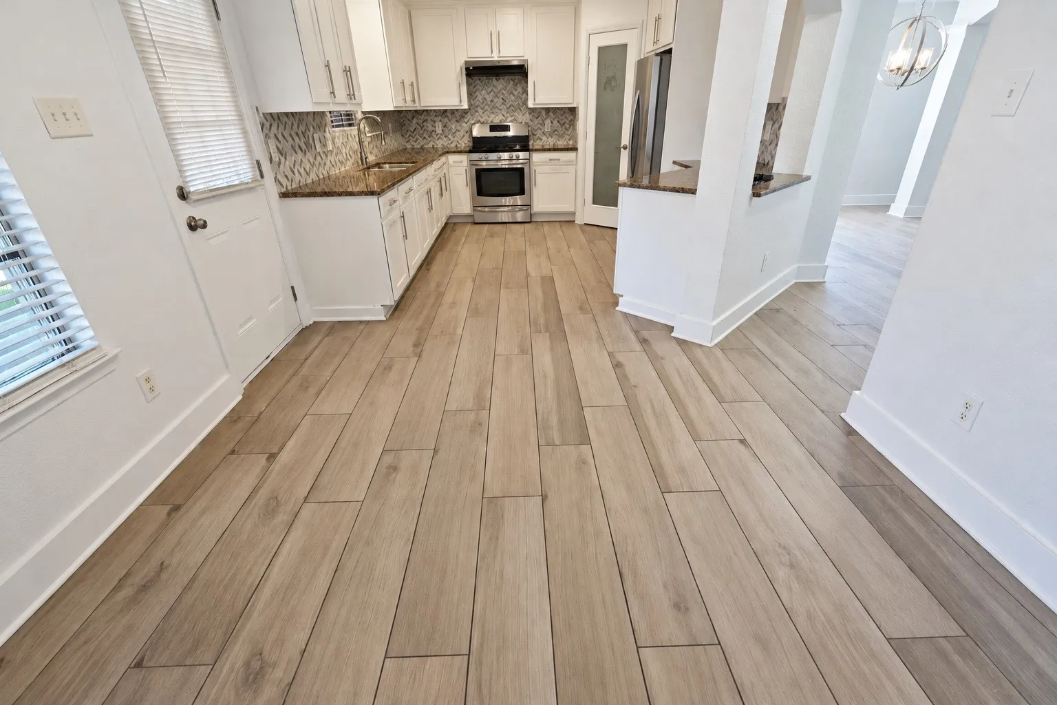 Single Family Residence For Rent in Dallas County , 1330 Kensington Court, Garland, Texas 75040, 4 Bedroom, 3 Bathroom, 2 Garage spaces, 2,185 Sqft, built in 1997, mls#21389702, Real Estate Agent in Garland, Homes For Rent in Dallas county, Homes For Rent in Garland, Realtor in Garland Texas, Real Estate Brokerage Independent Realty Texas, Luminita Cordes Realtor