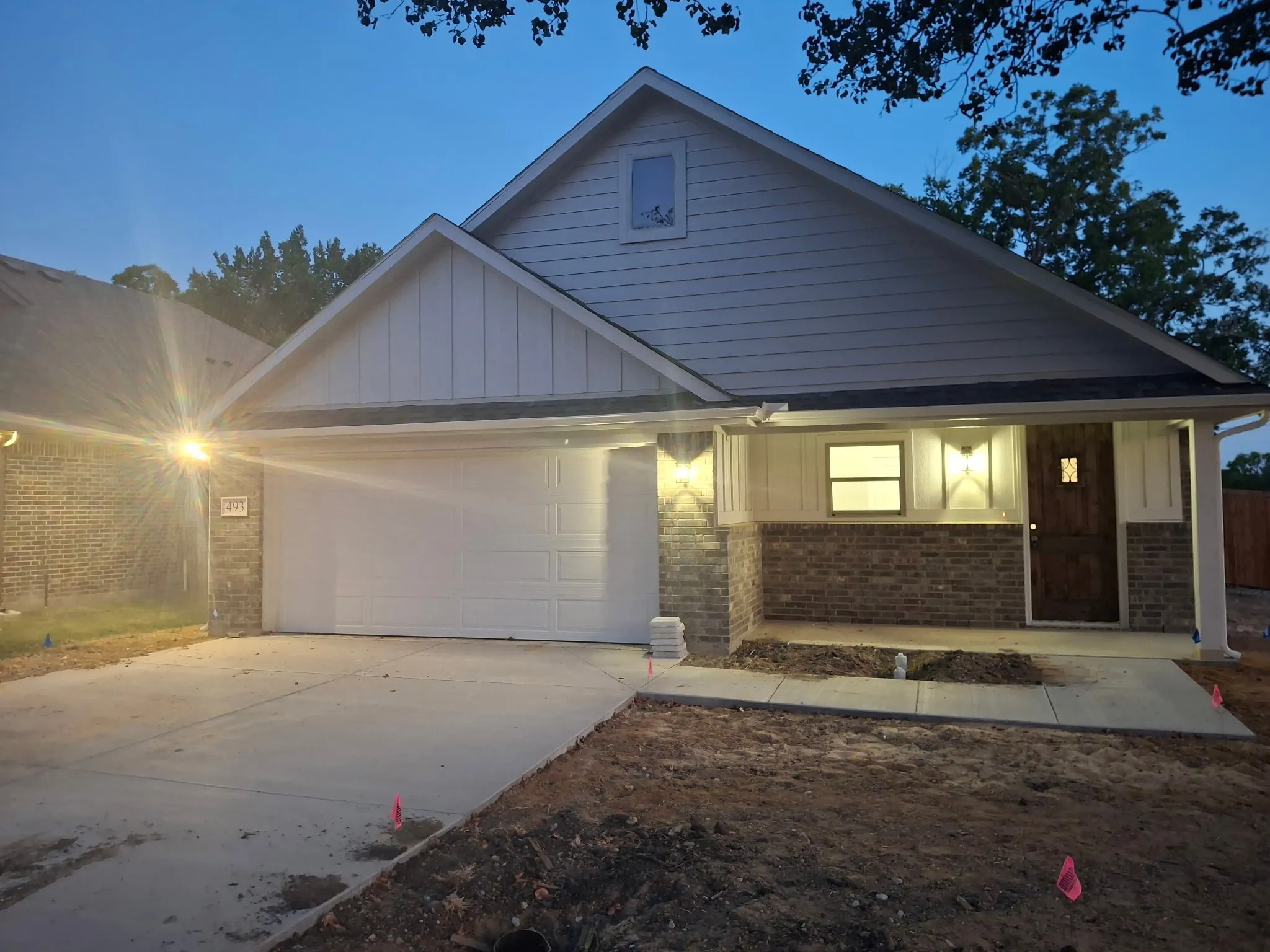 Single Family Residence For Sale in Grayson County , 493 W Jefferson Street, Van Alstyne, Texas 75495, 3 Bedroom, 2 Bathroom, 2 Garage spaces, 1,786 Sqft, built in 2026, mls#21390015, Real Estate Agent in Van Alstyne, Homes For Sale in Grayson county, Homes For Sale in Van Alstyne, Realtor in Van Alstyne Texas, Real Estate Brokerage Independent Realty Texas, Luminita Cordes Realtor